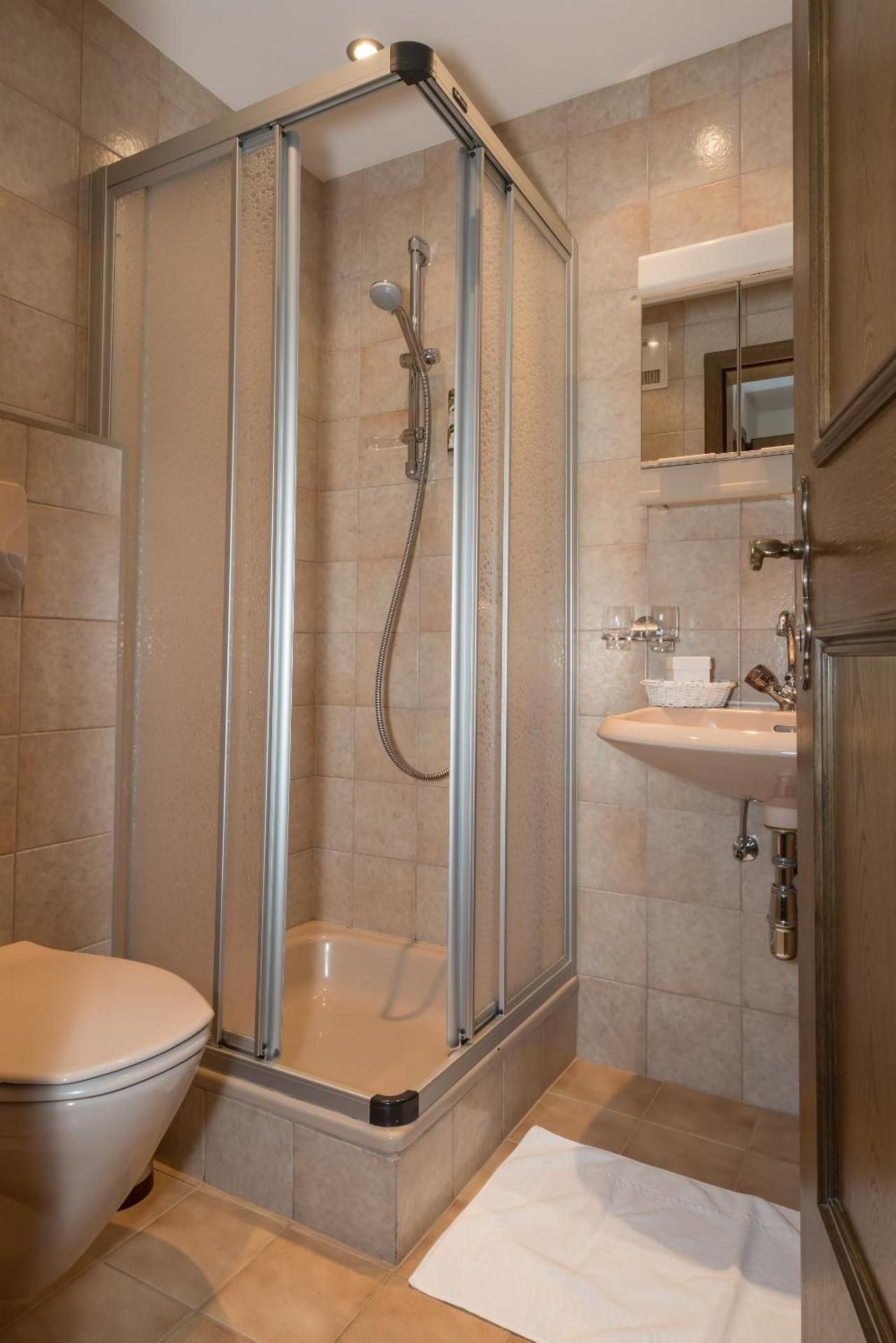 Tauferberg Double Room with Balcony 3