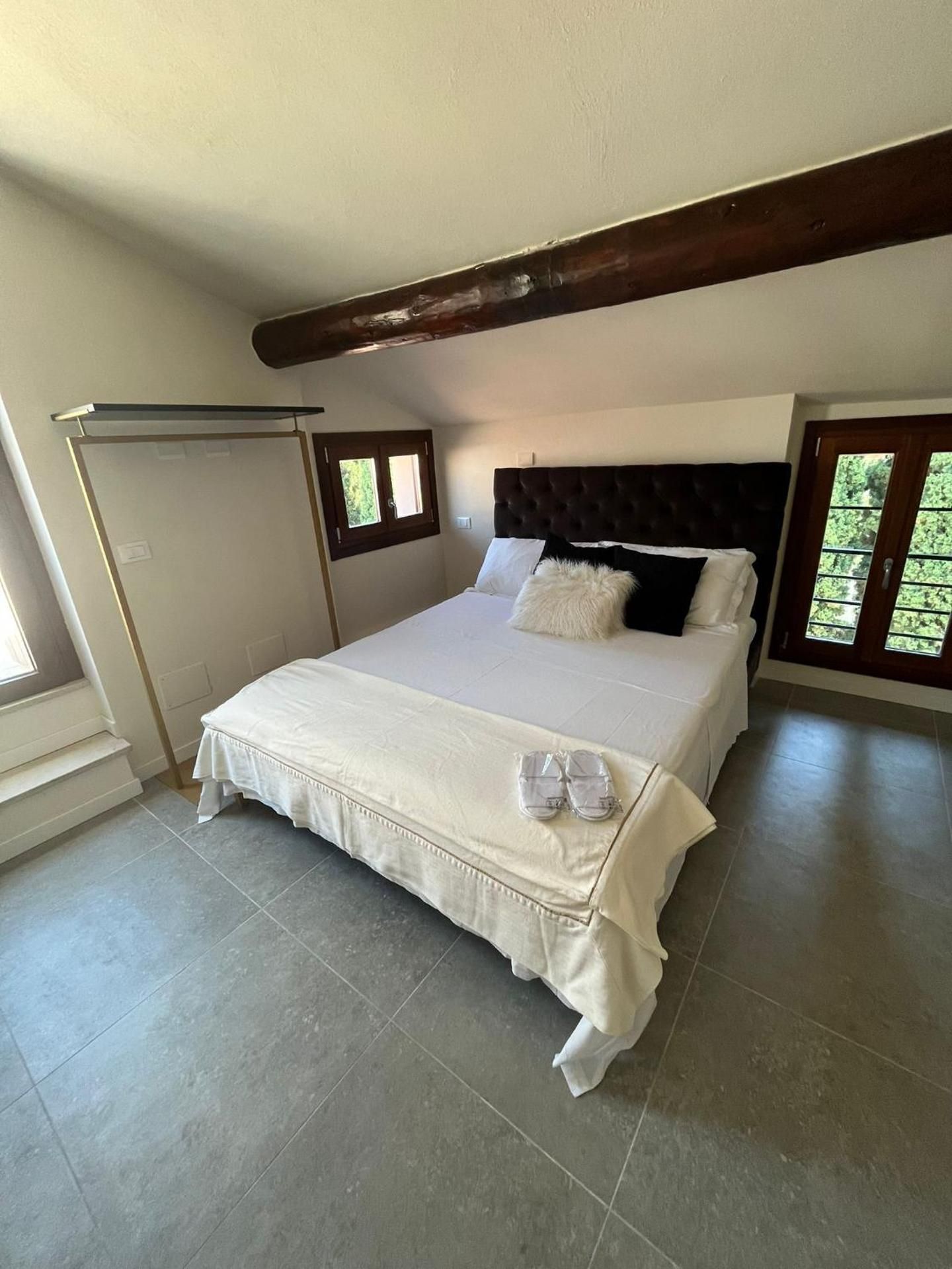 Deluxe Double or Twin Room with Lake View