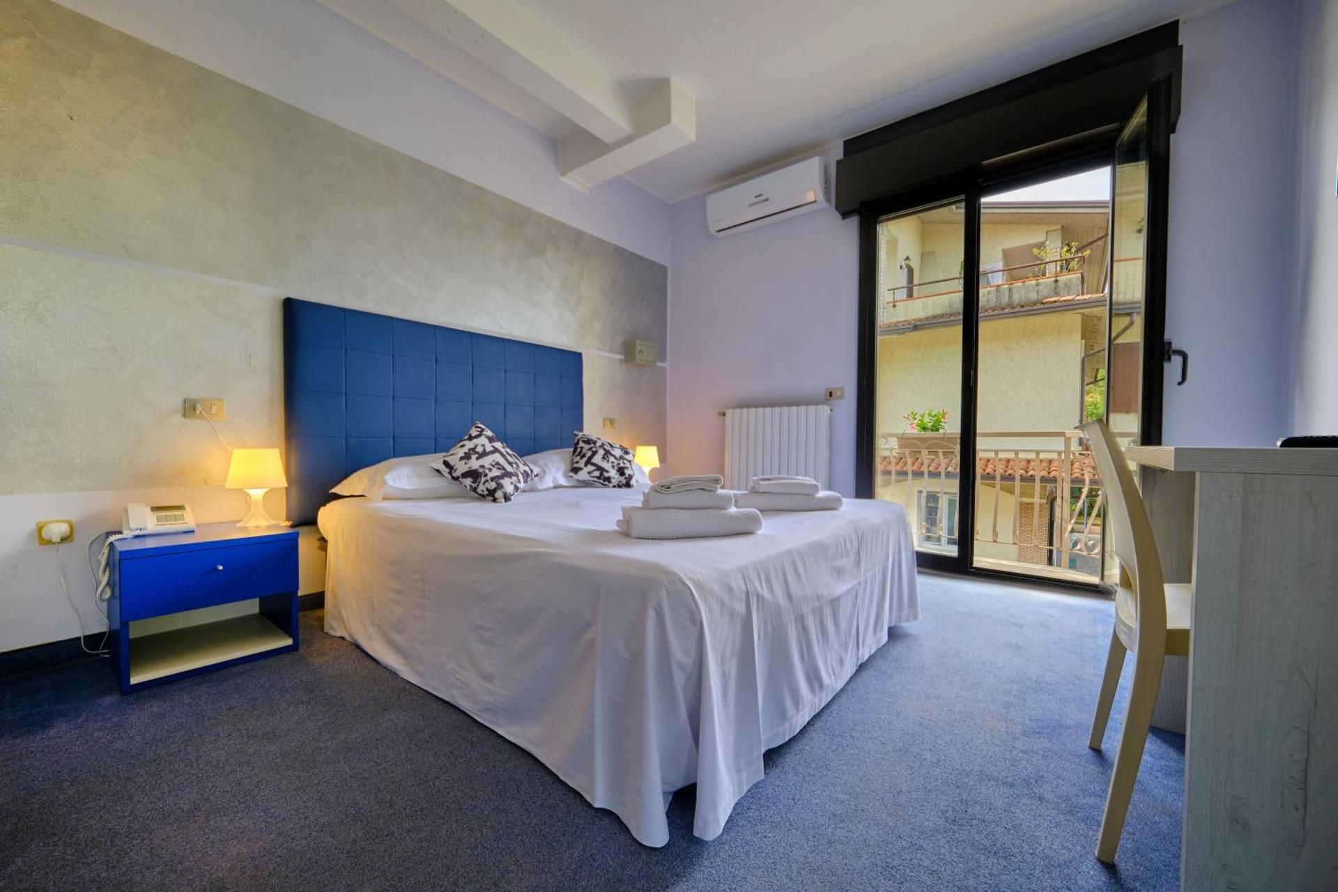 Superior Triple Room with balcony