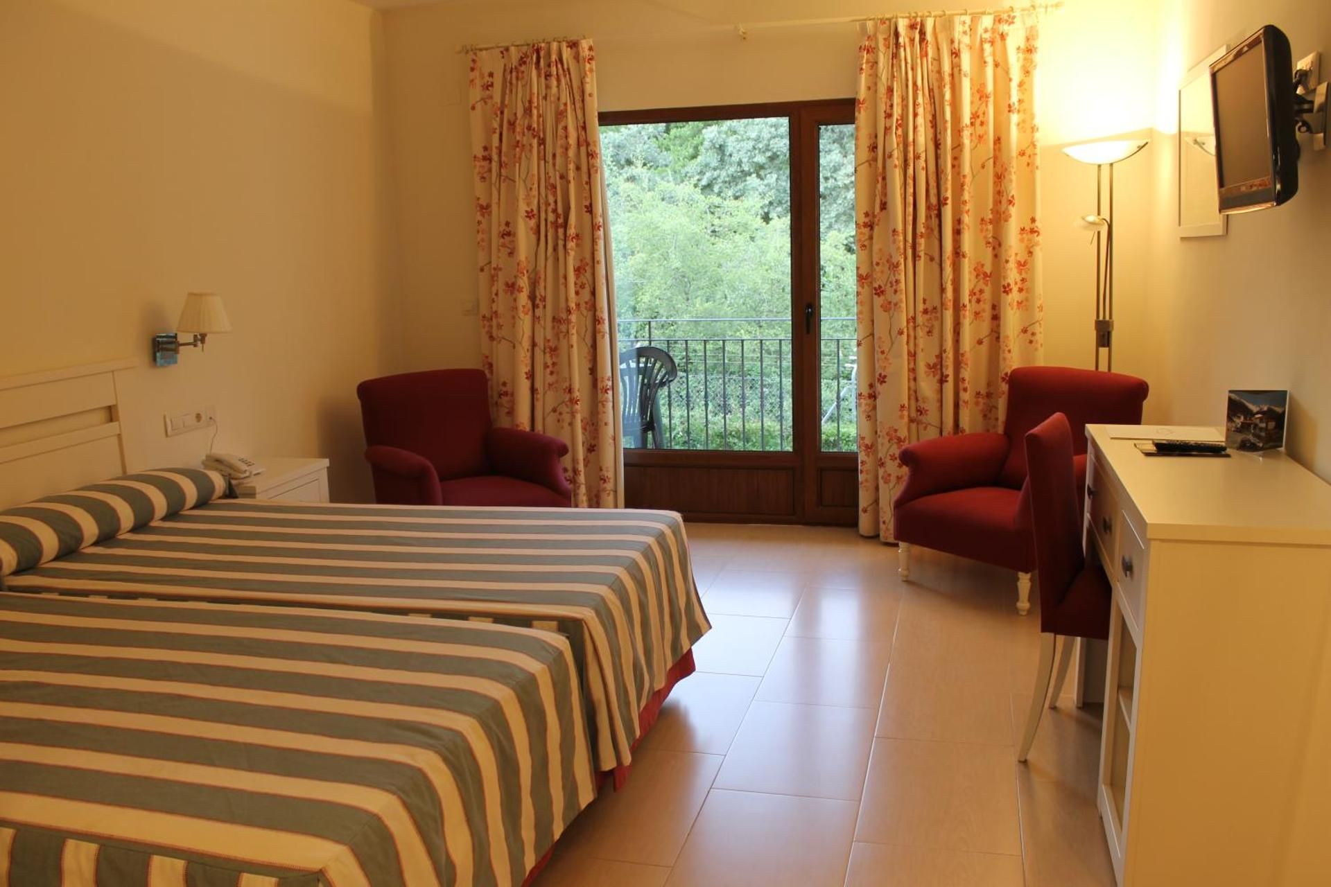 Twin Room with View