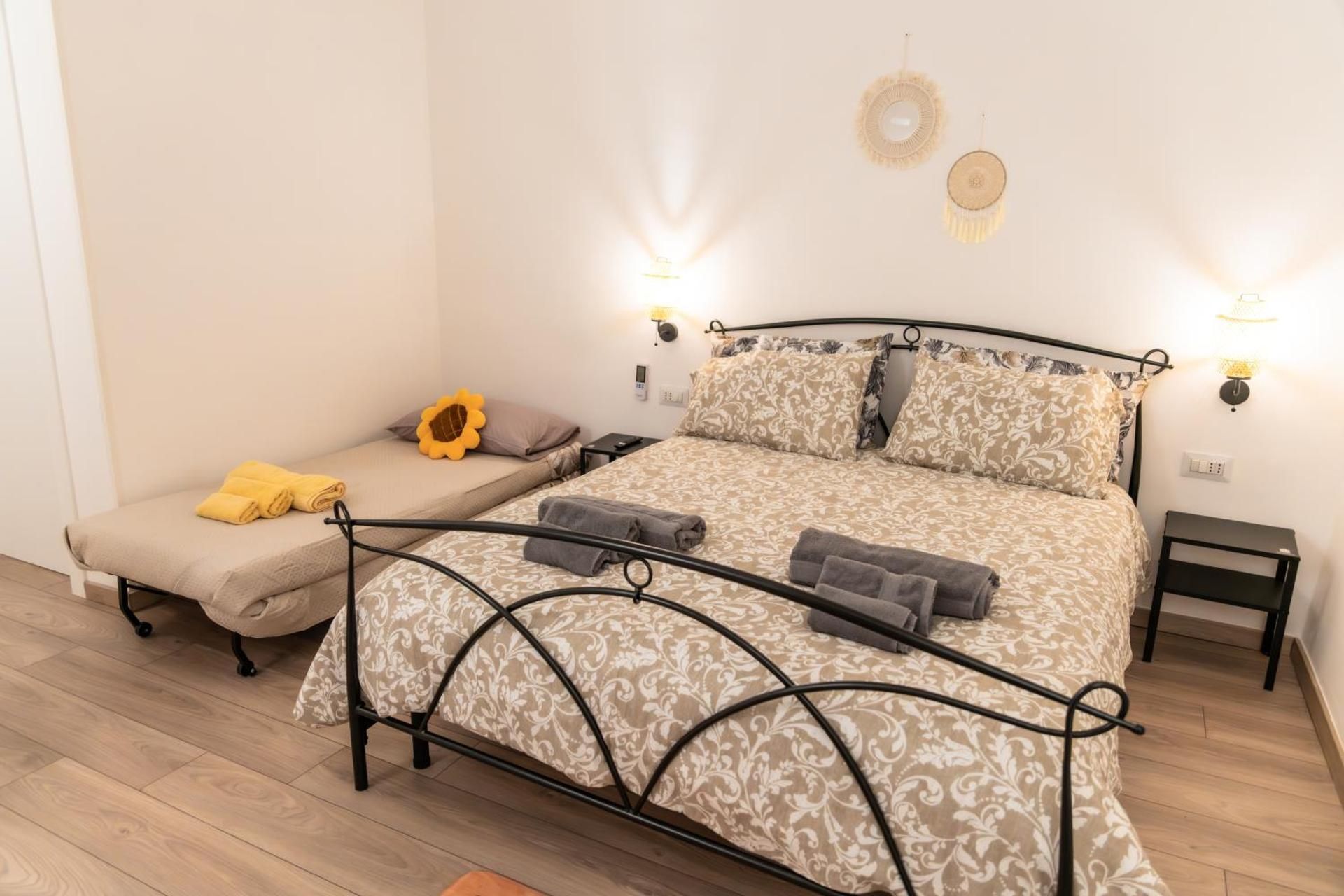 Triple Room with Private Bathroom