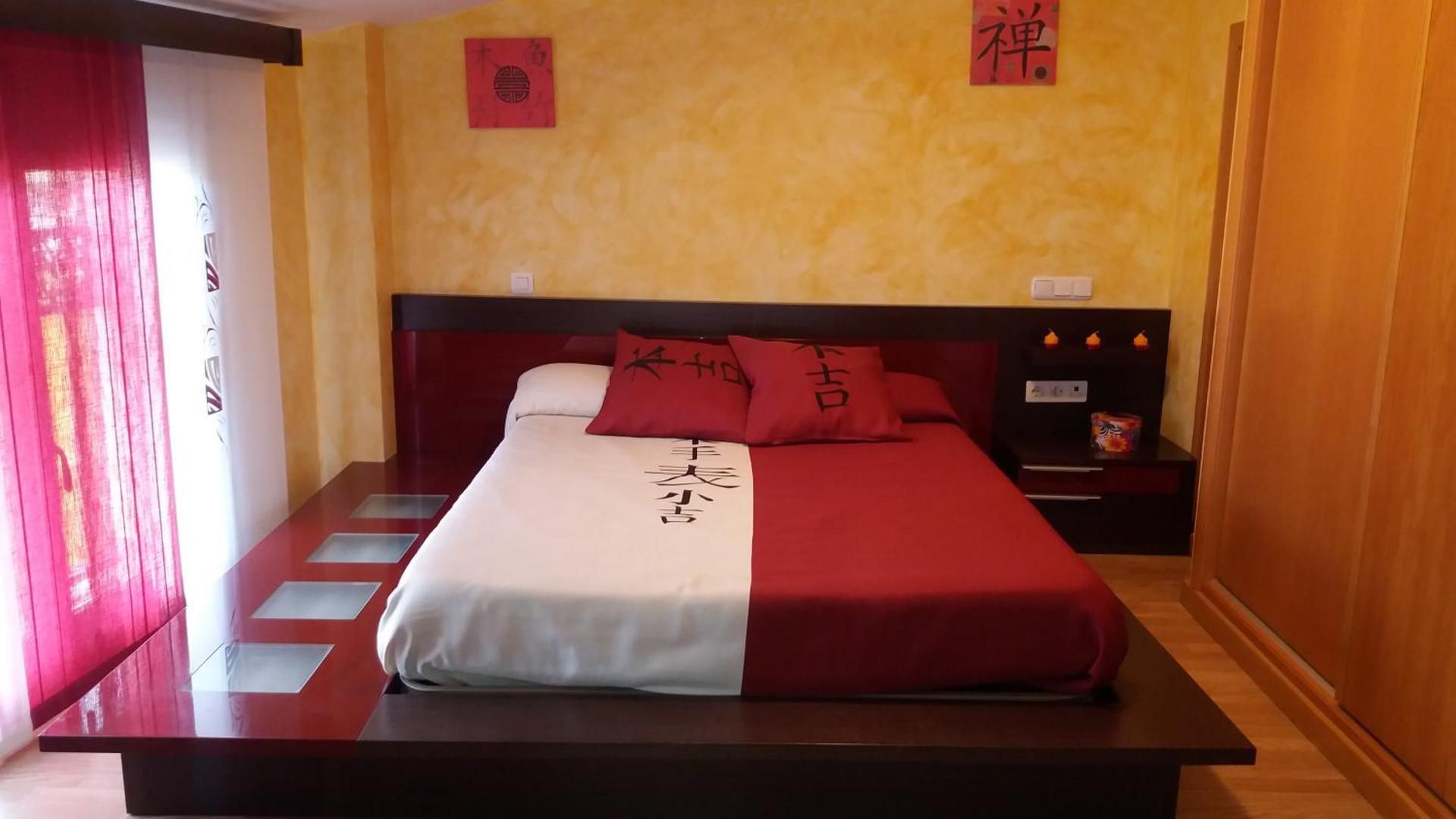 Deluxe Suite with Spa Bath