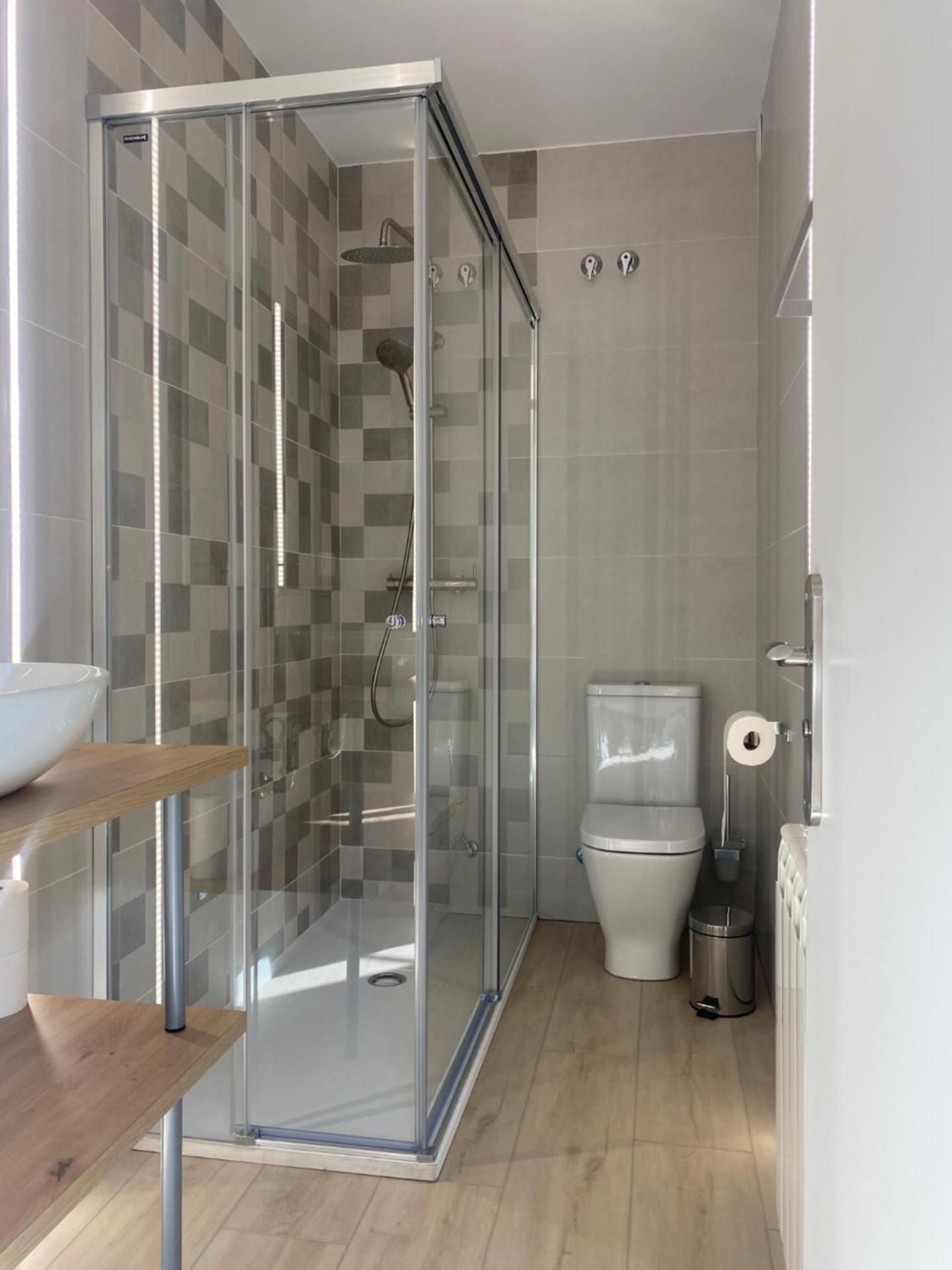 APARTAMENTOS LA FLORA BURGOS One-Bedroom Apartment