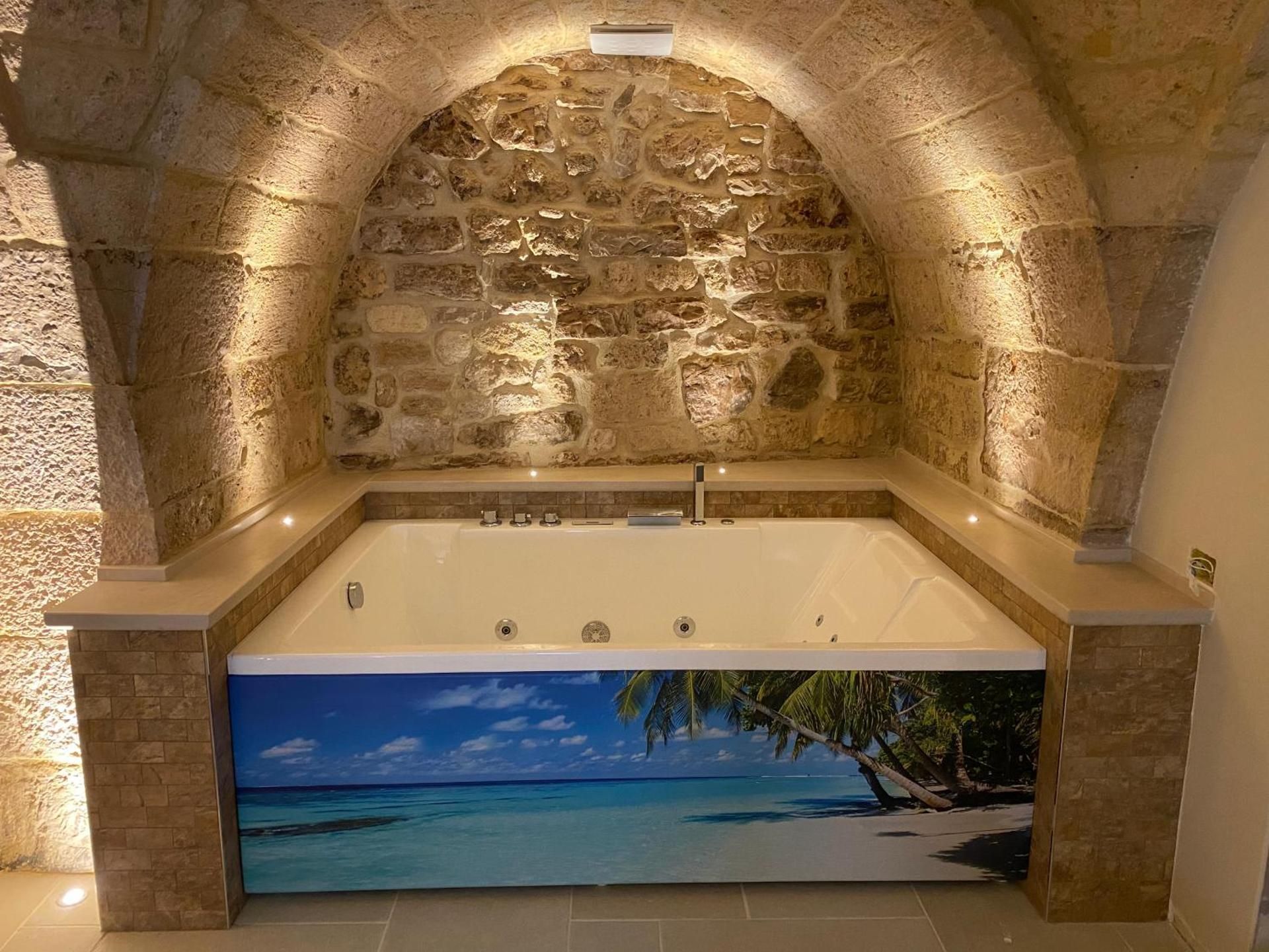 Suite with Spa Access