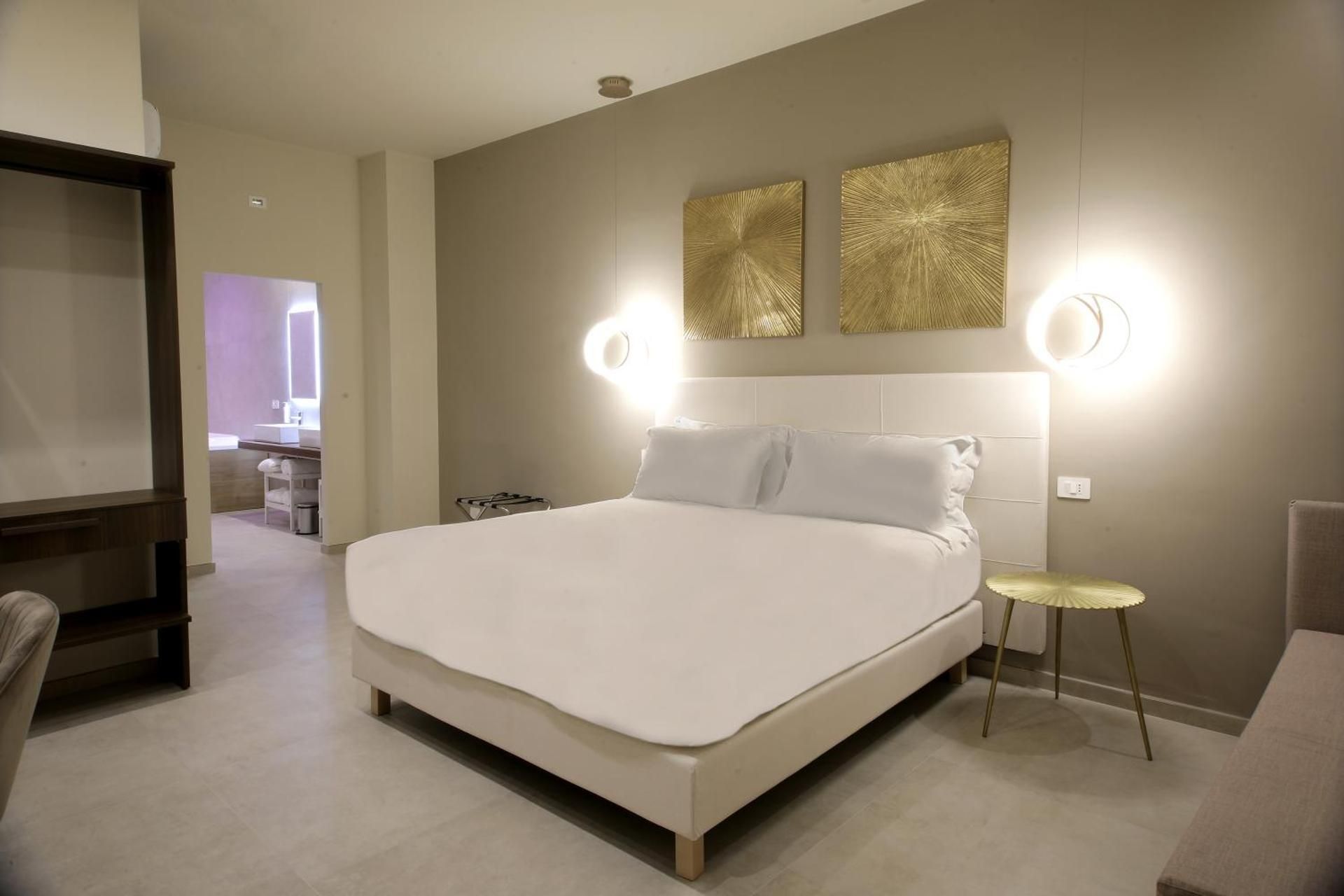 Double Room with Spa Bath