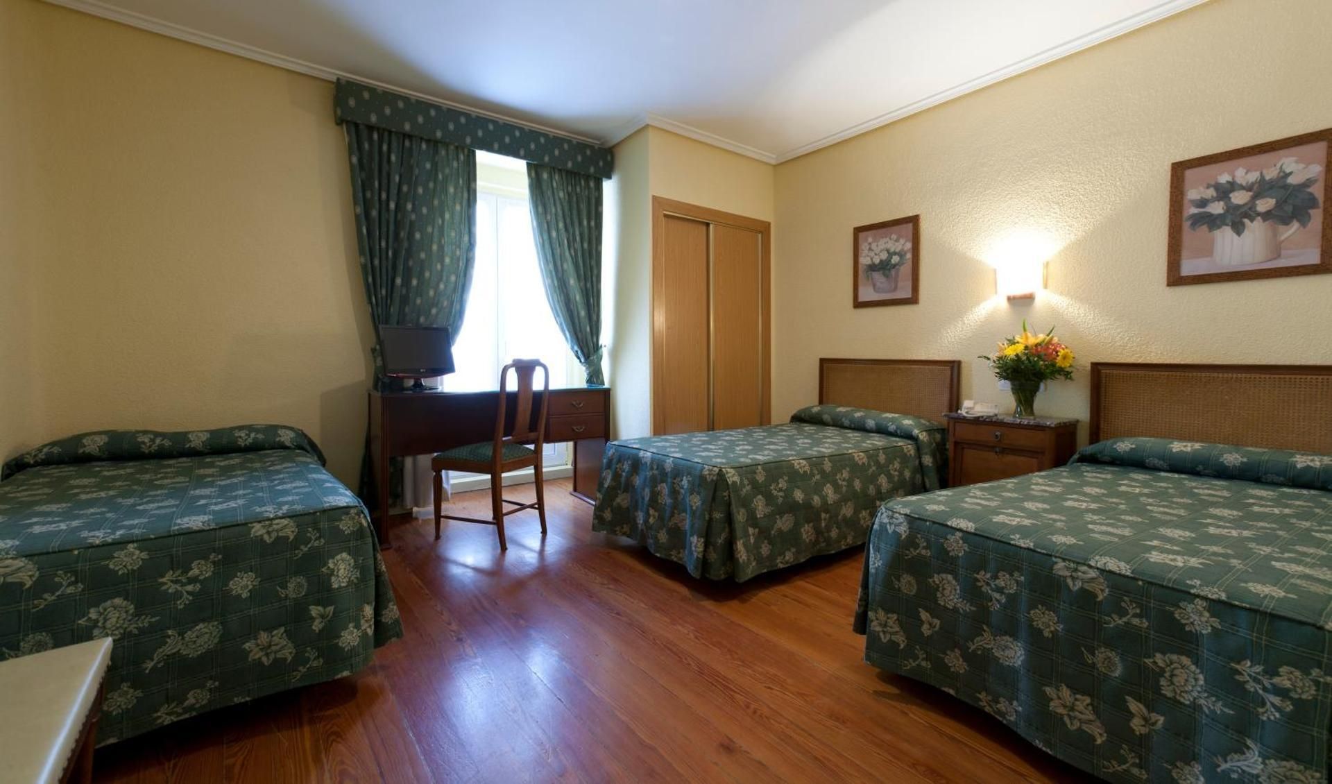Triple Room