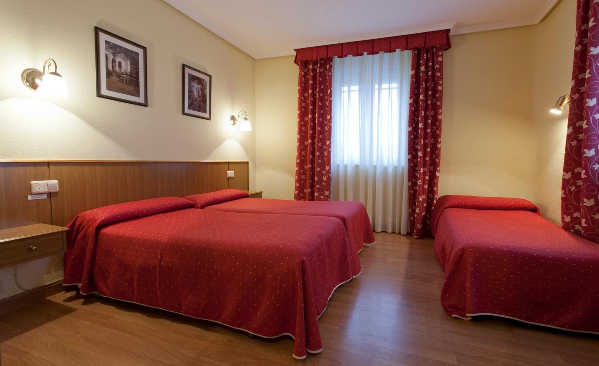 Triple Room