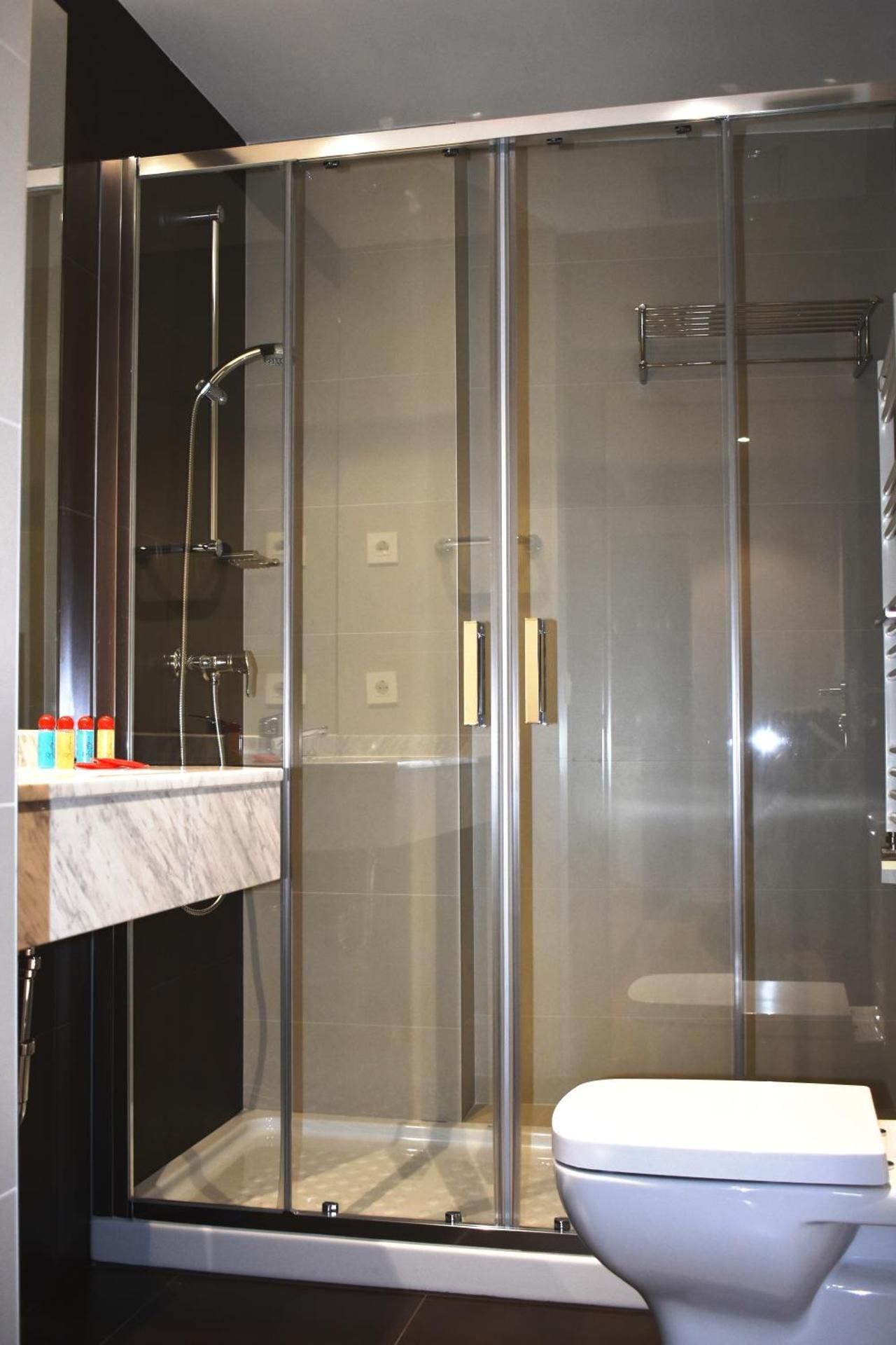 Standard Apartment (2 Adults + 2 Children)