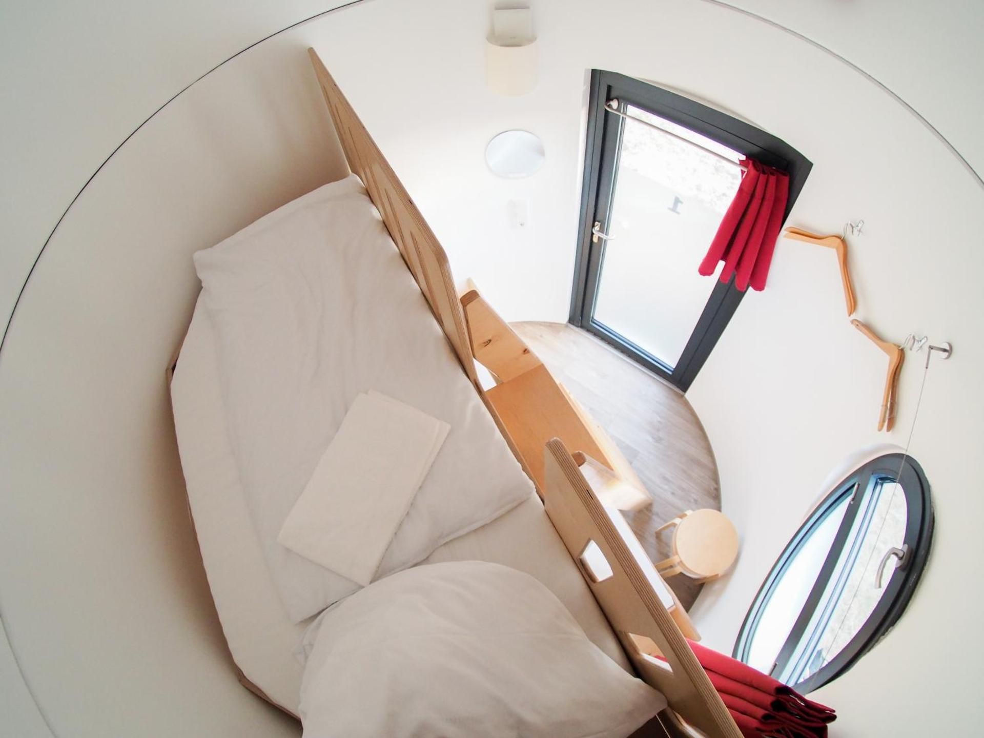 Apartment With Shared Bathroom