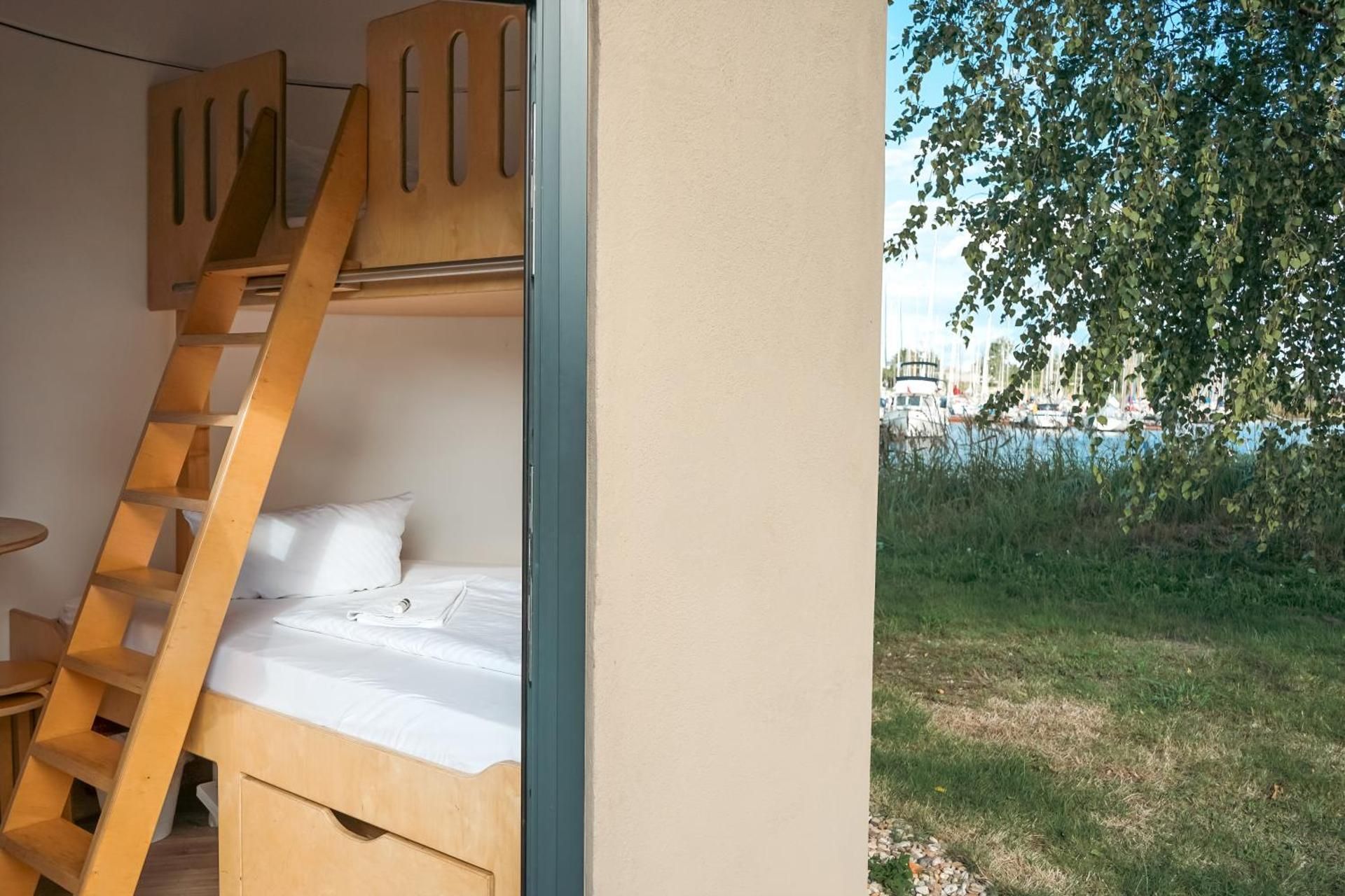 Apartment With Shared Bathroom