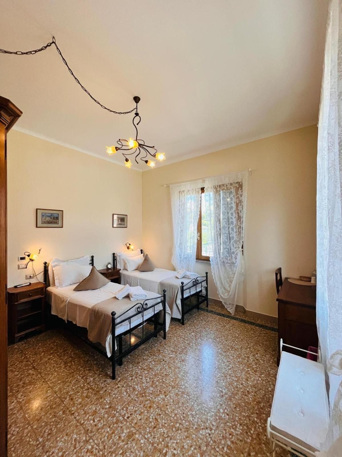 Twin Room with Private Bathroom