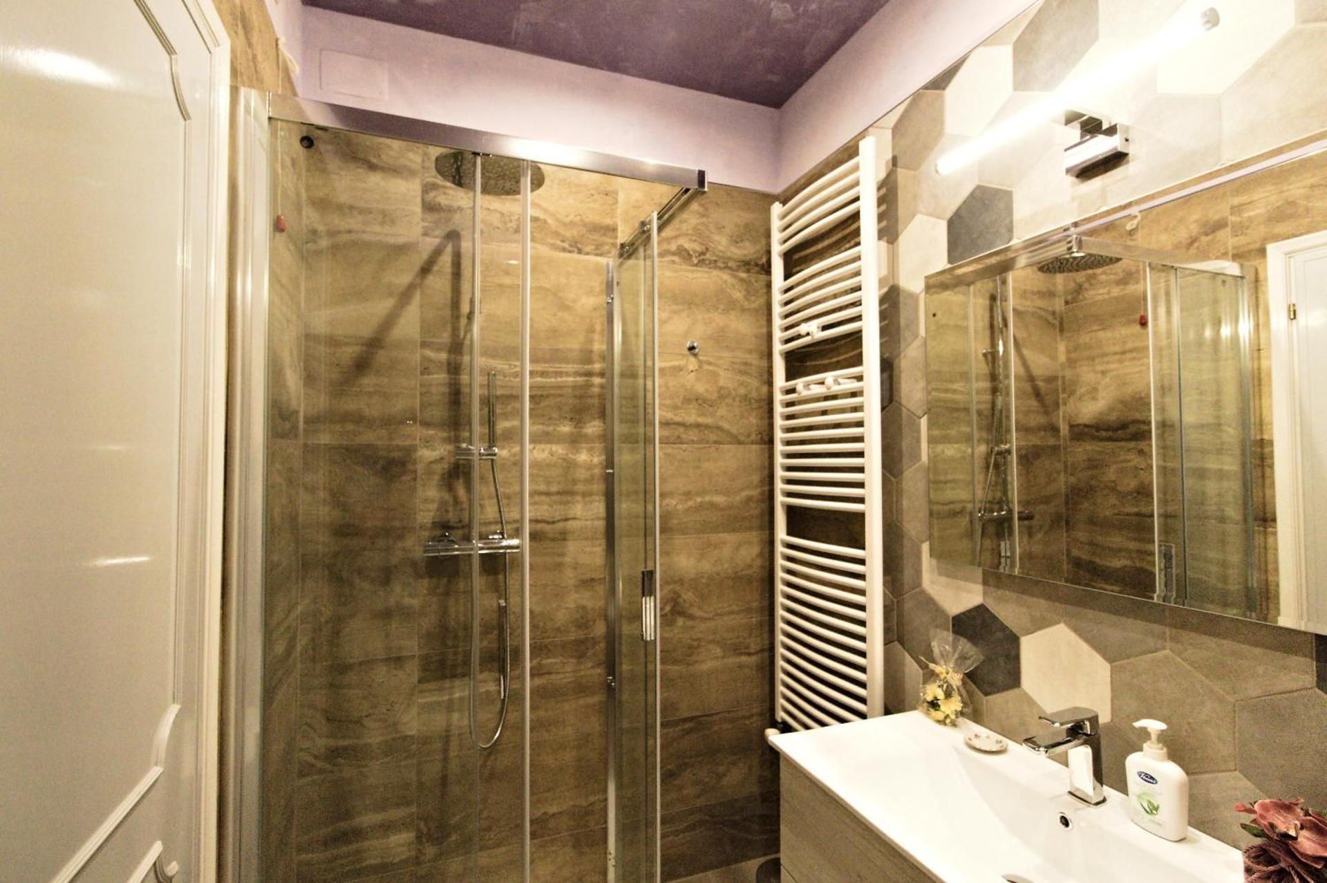 Double or Twin Room with Private External Bathroom