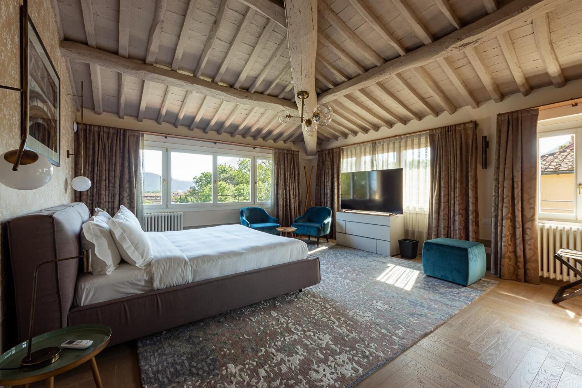 Two-Bedroom Residence Thym