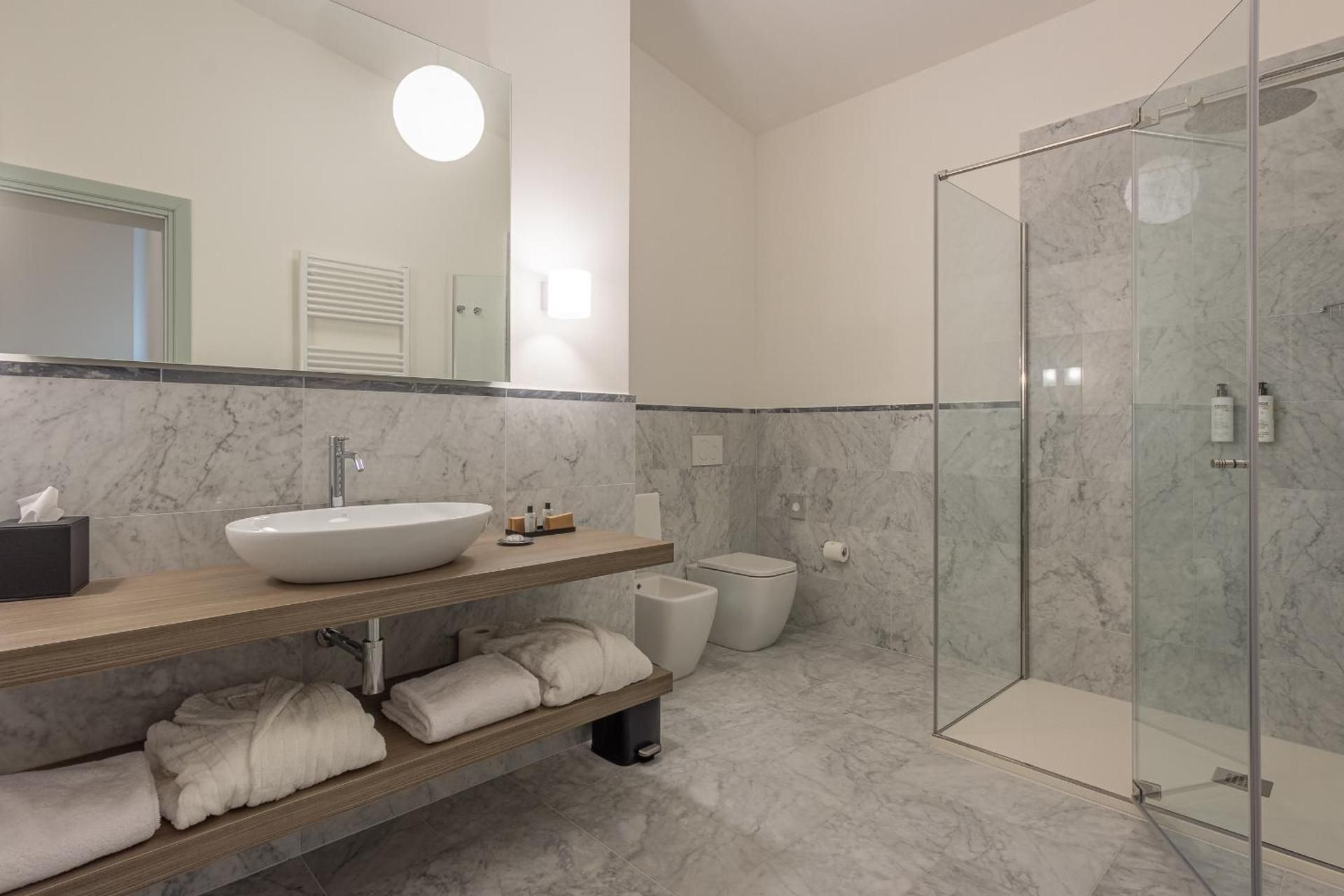 Two-Bedroom Residence Thym