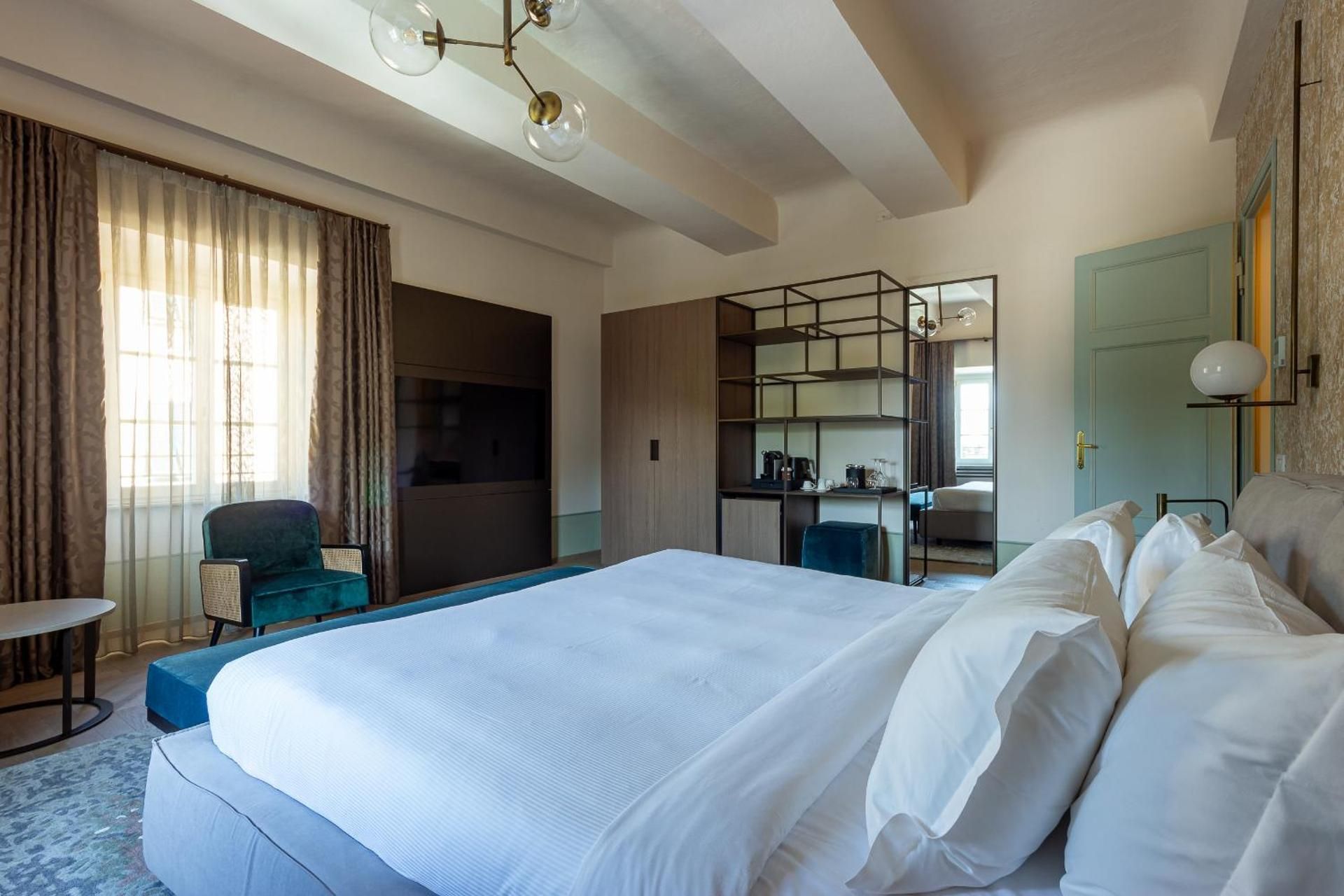 Two-Bedroom Suite Camelia