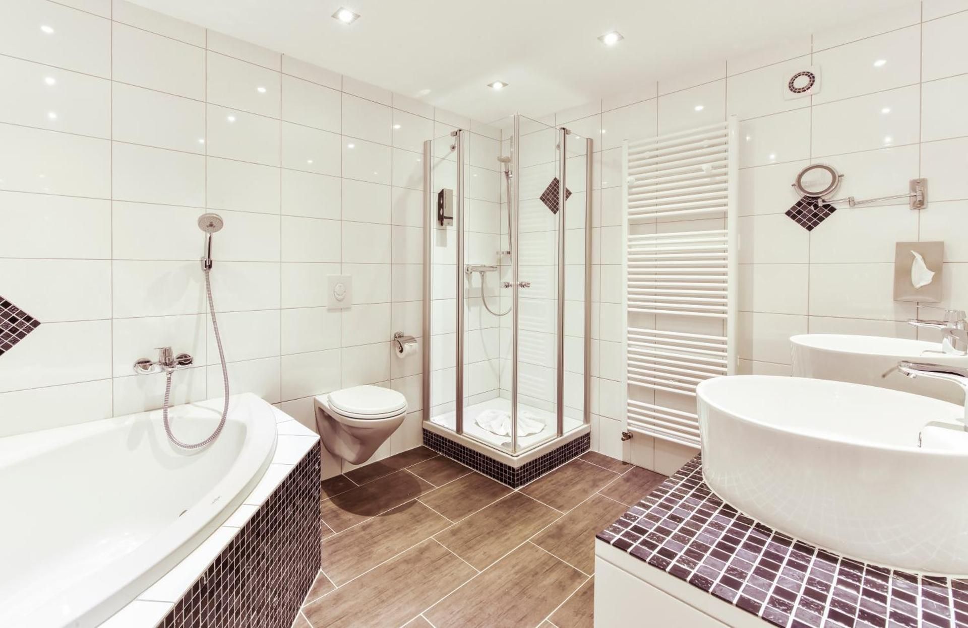 Hotel-Restaurant Barbarossahof Family Room 3