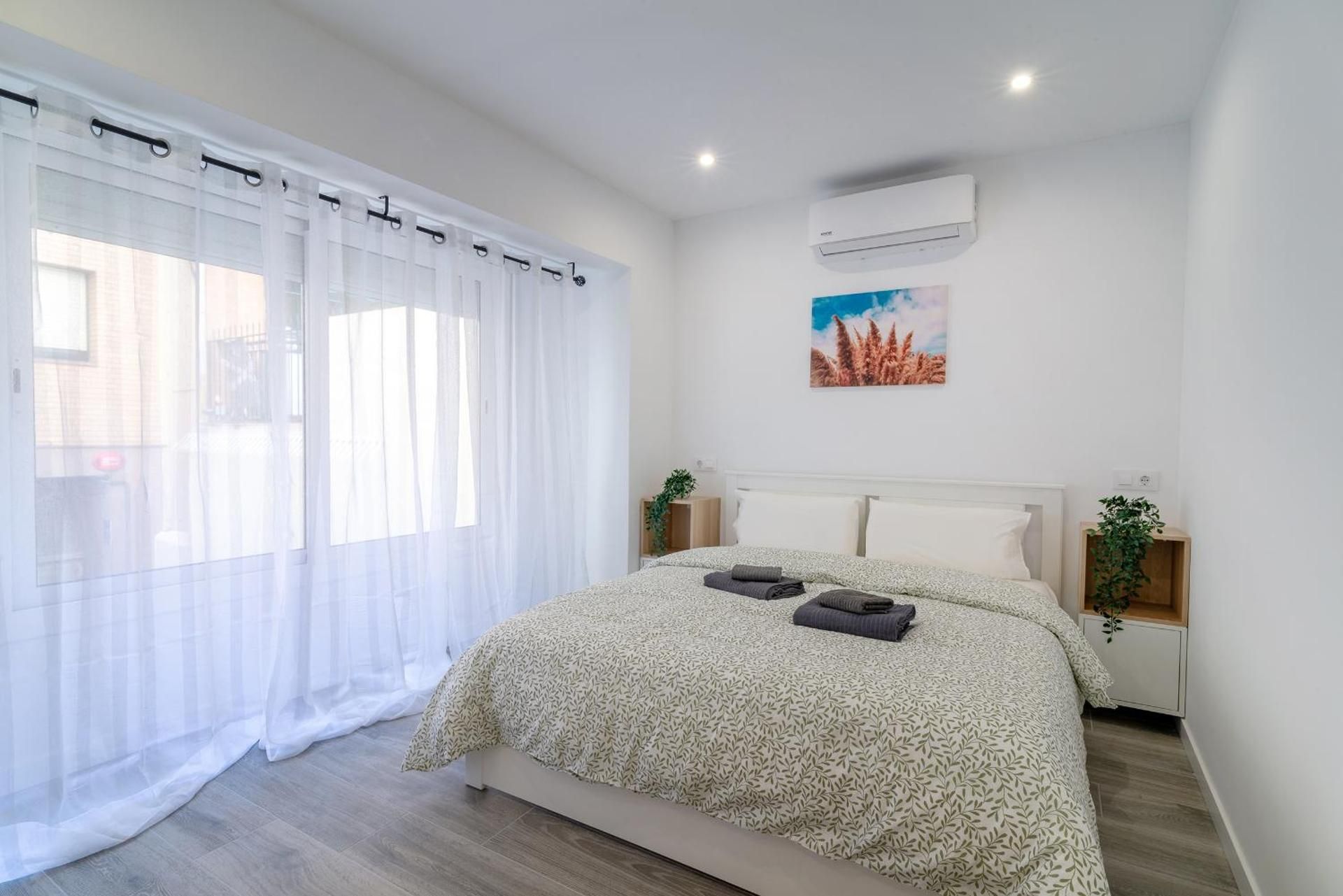 One-Bedroom Apartment with Balcony
