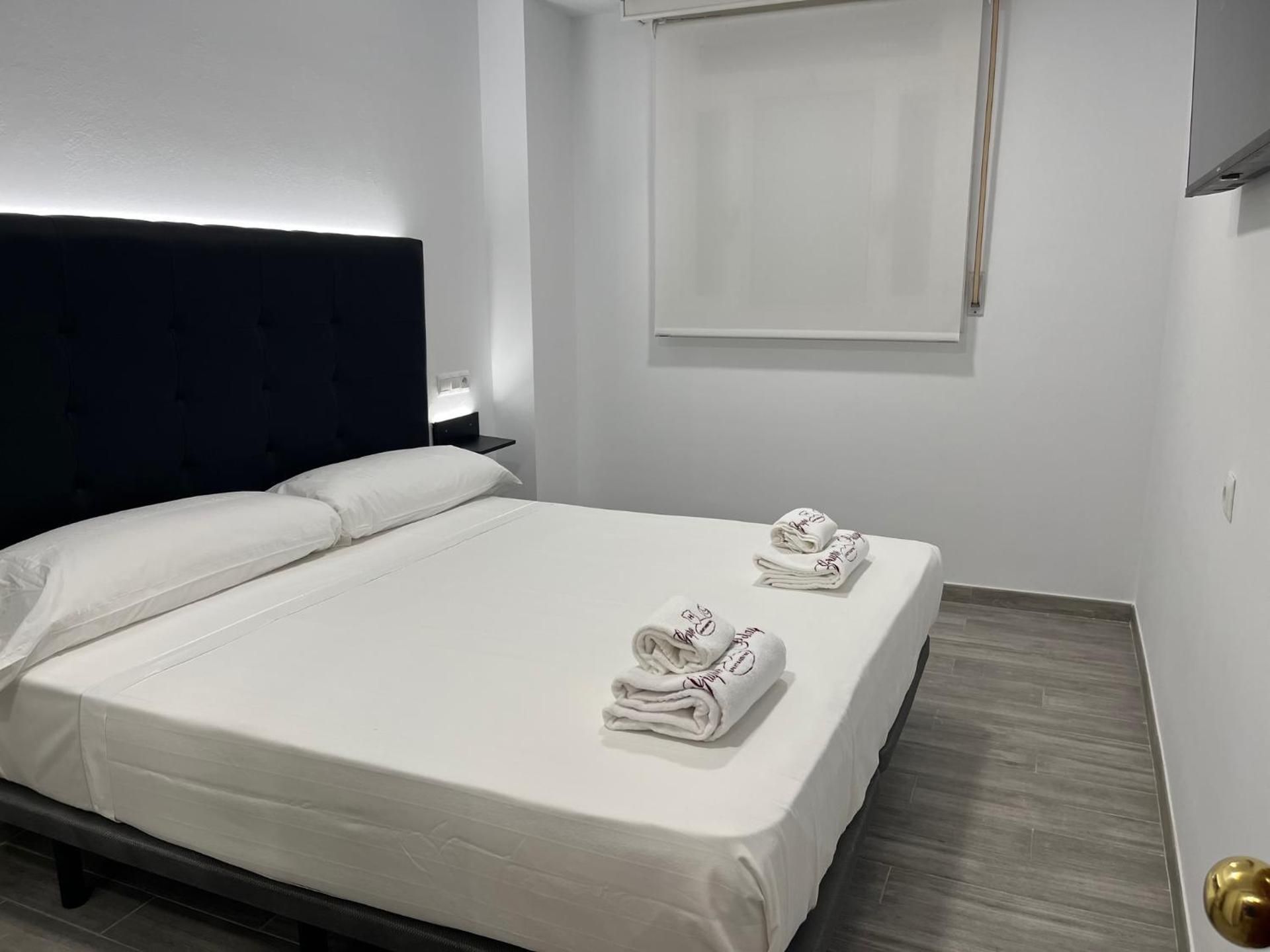 Standard Queen Room