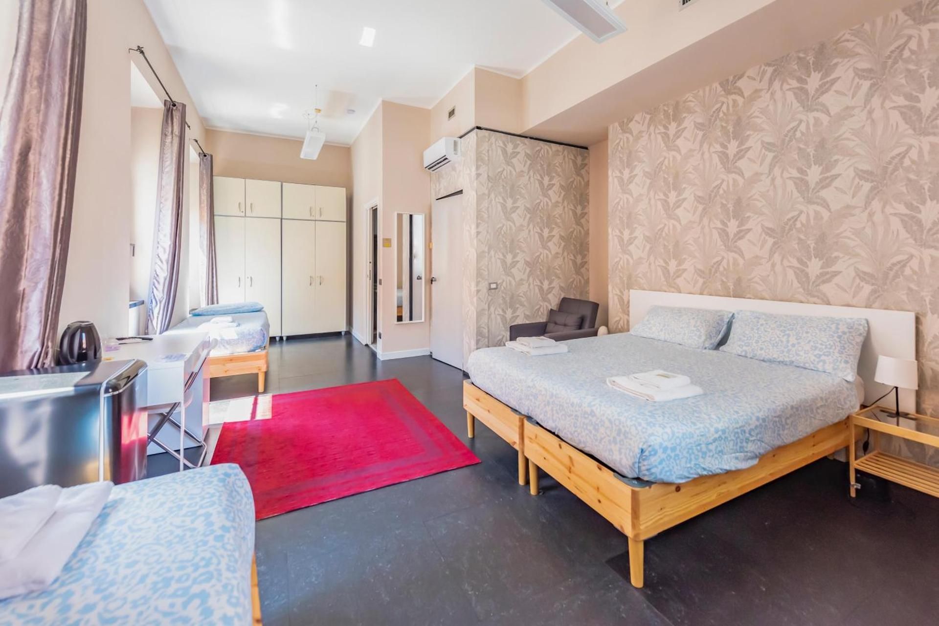Quadruple Room with Private Bathroom