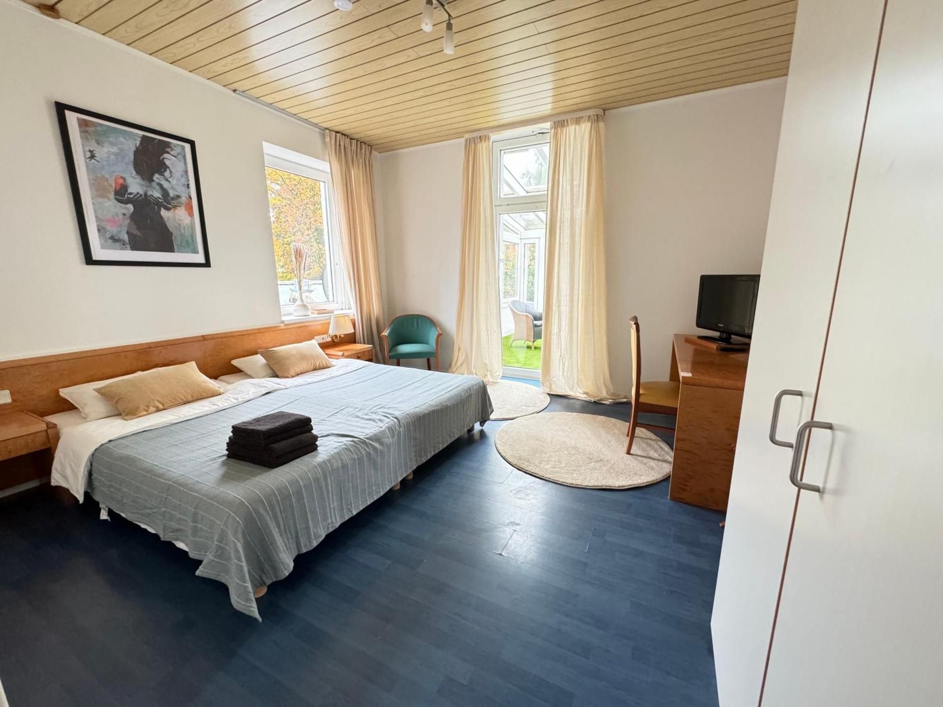 Double Room with Private External Bathroom