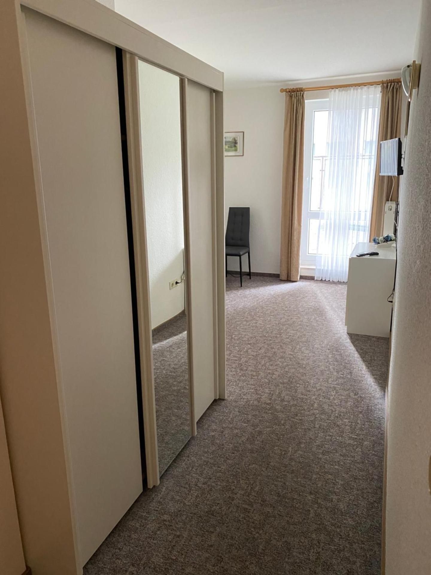 Single Room with Lake View