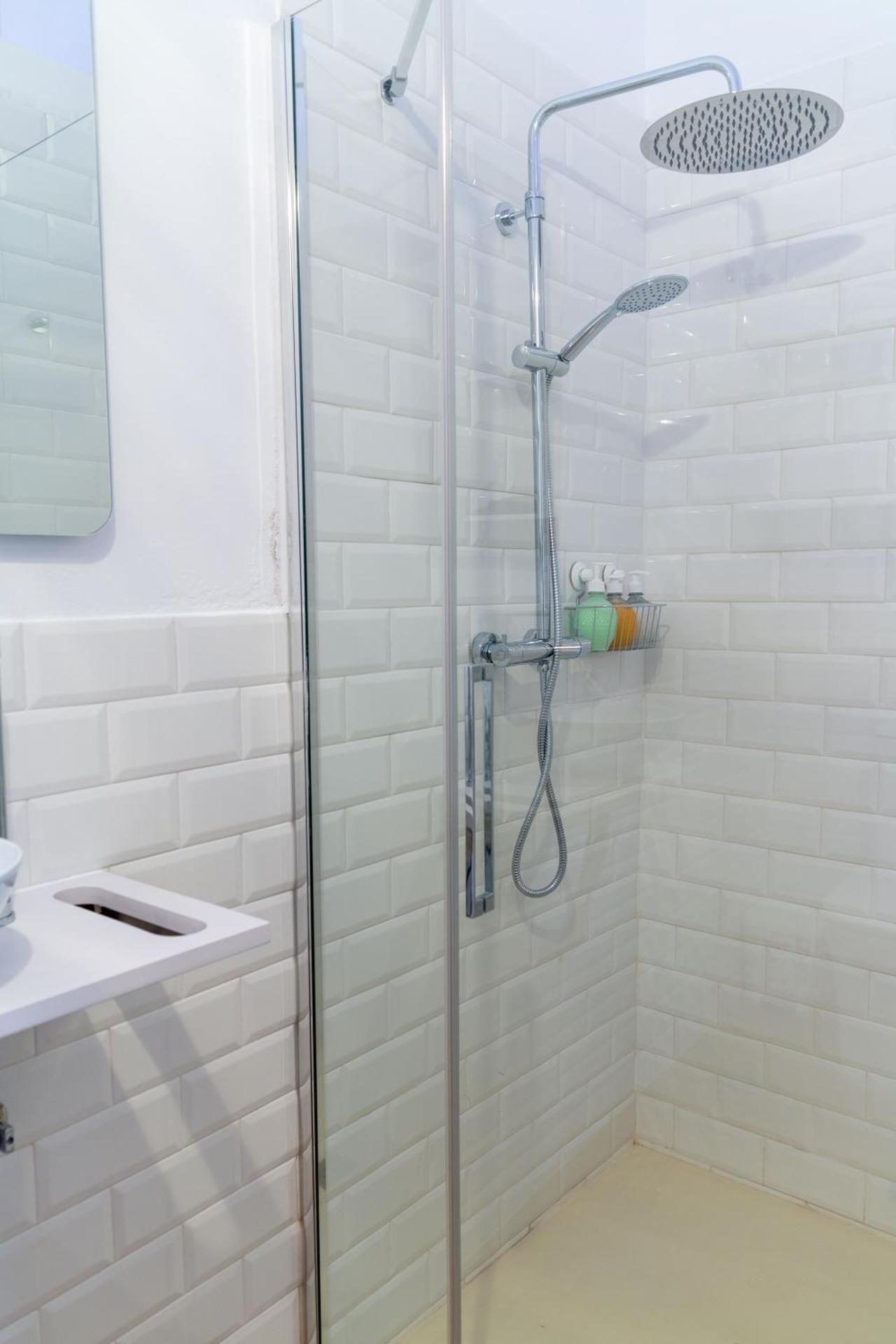 Quadruple Room with Private Bathroom