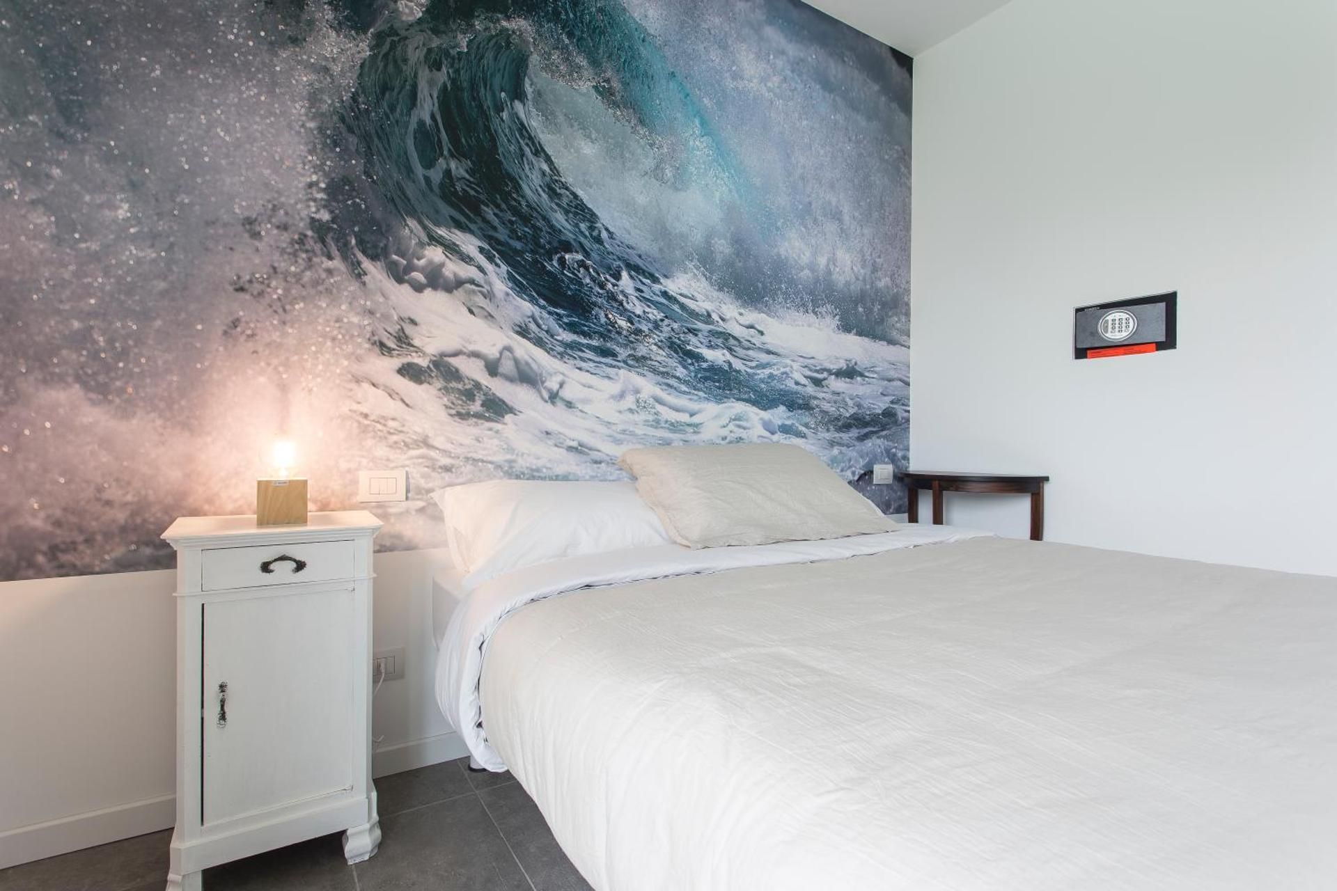 Aqua&Co Bellagio - Eco conscious stay Deluxe Room with Patio and Pool View	 3