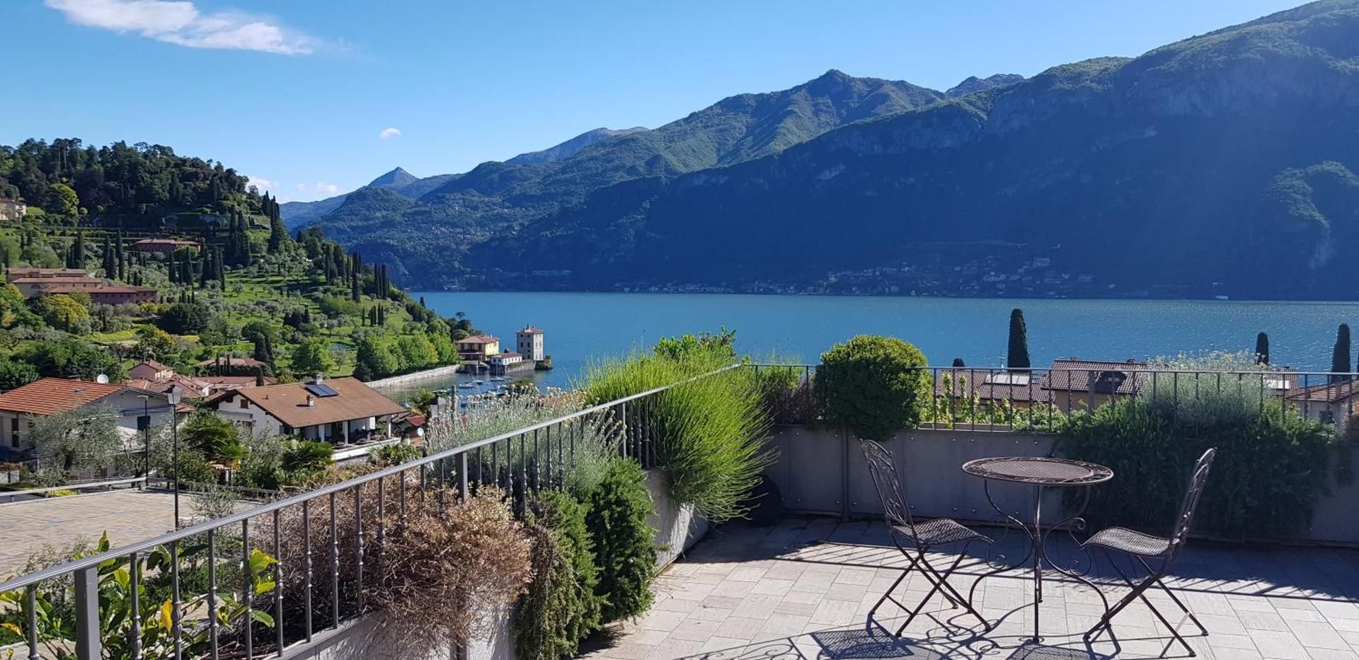 Bellagio Holiday Home Apartment with Lake View