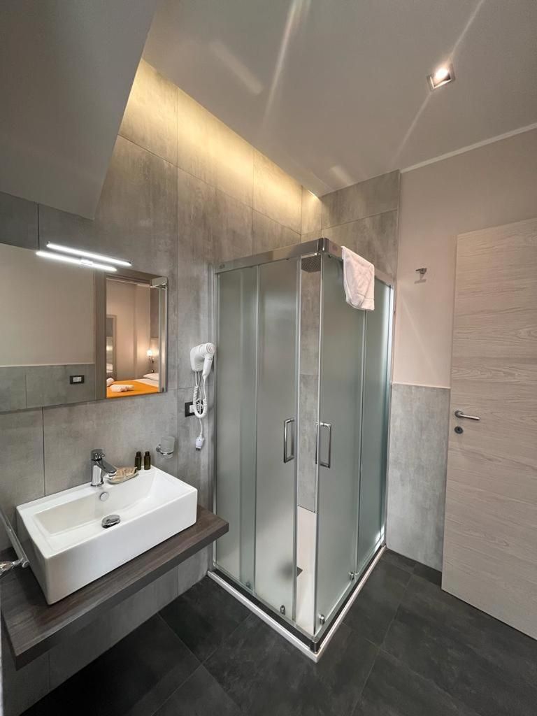 Deluxe Double or Twin Room with Sea View