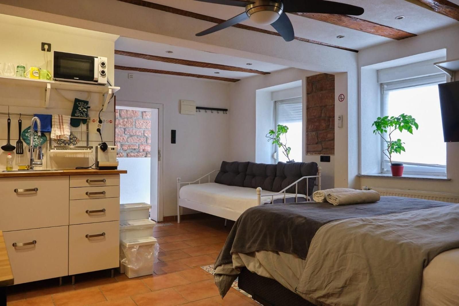 Studio Apartment