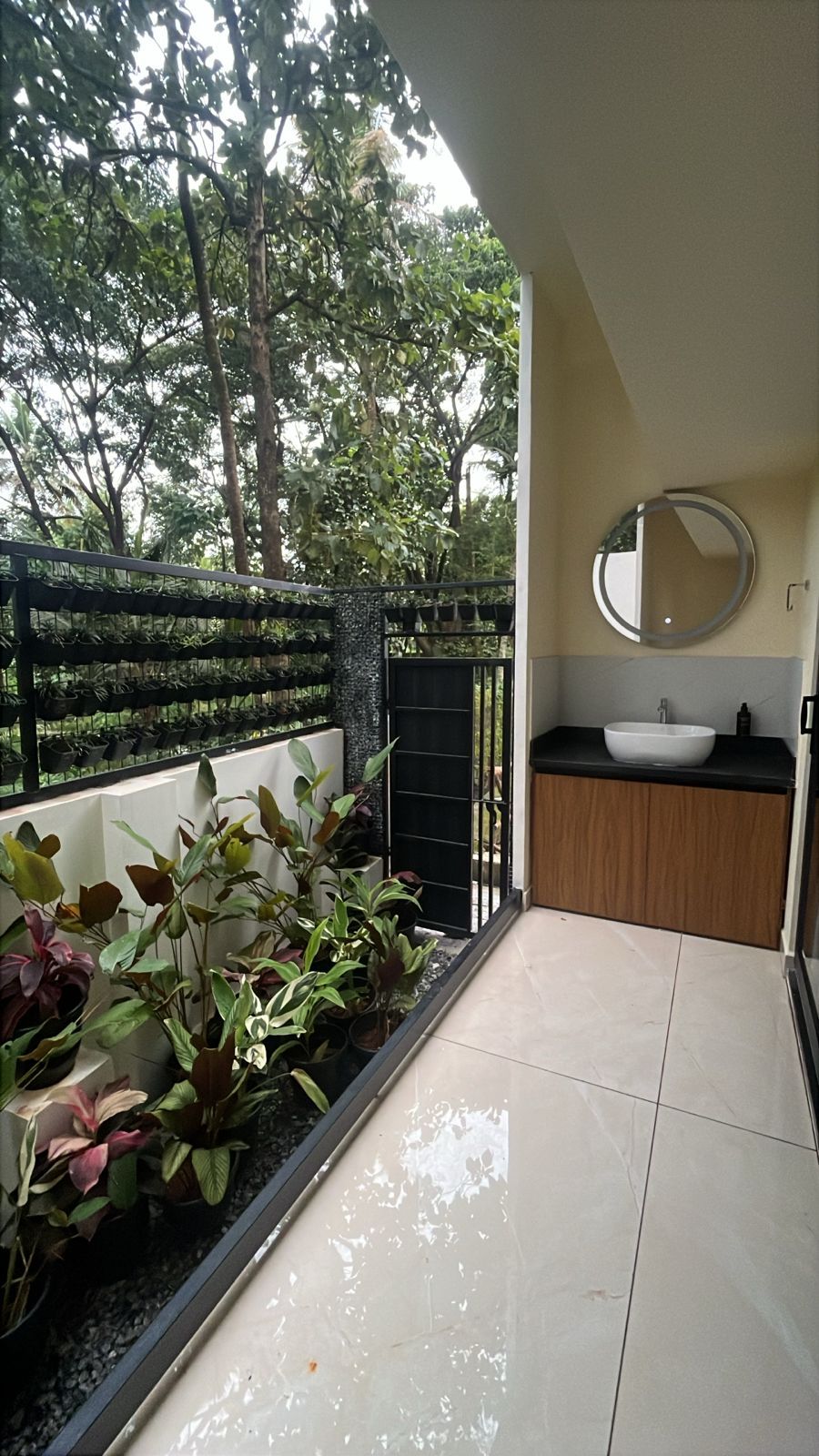 Courtyard Suite