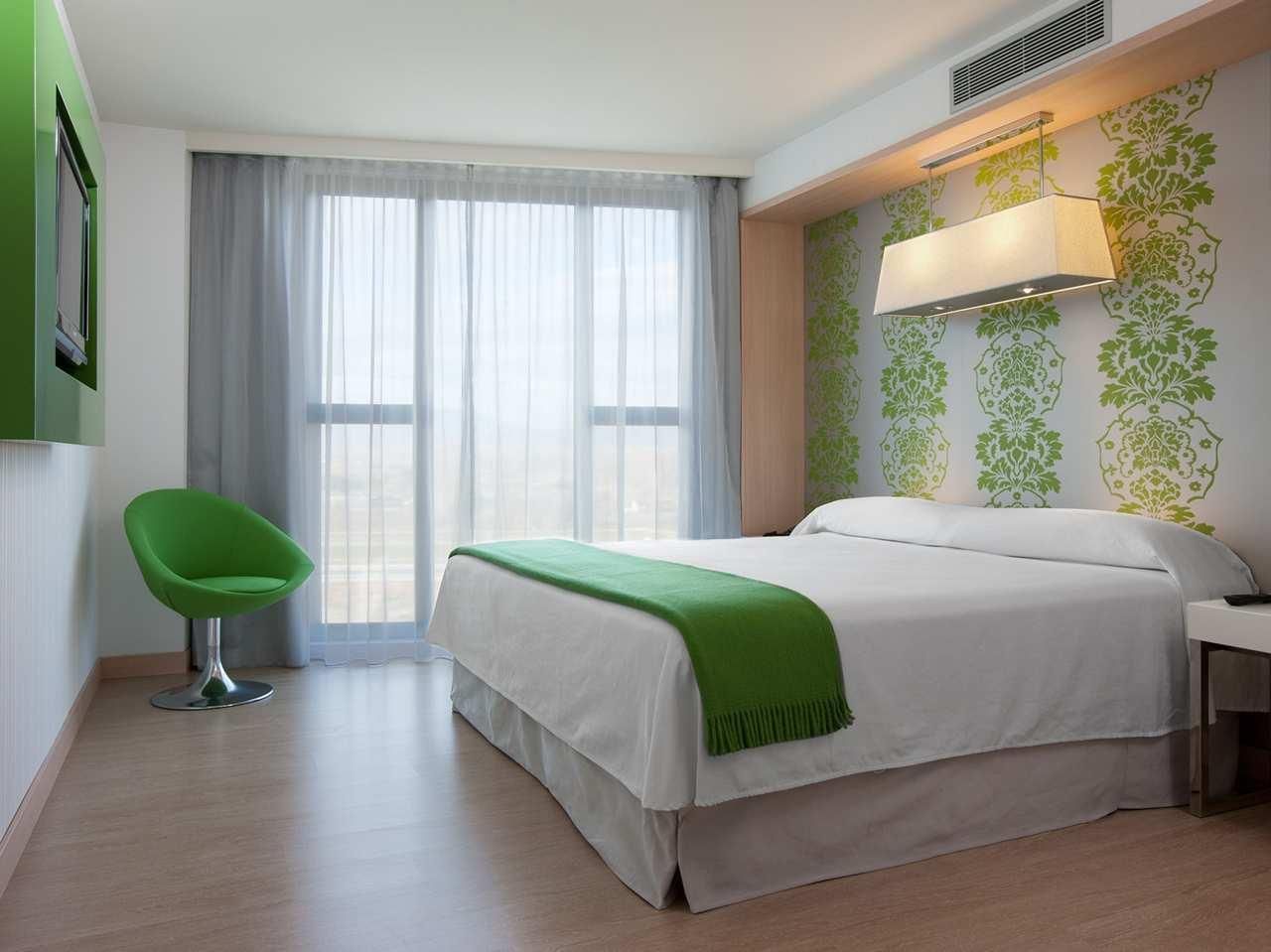 King Guest Room with Mobility Access