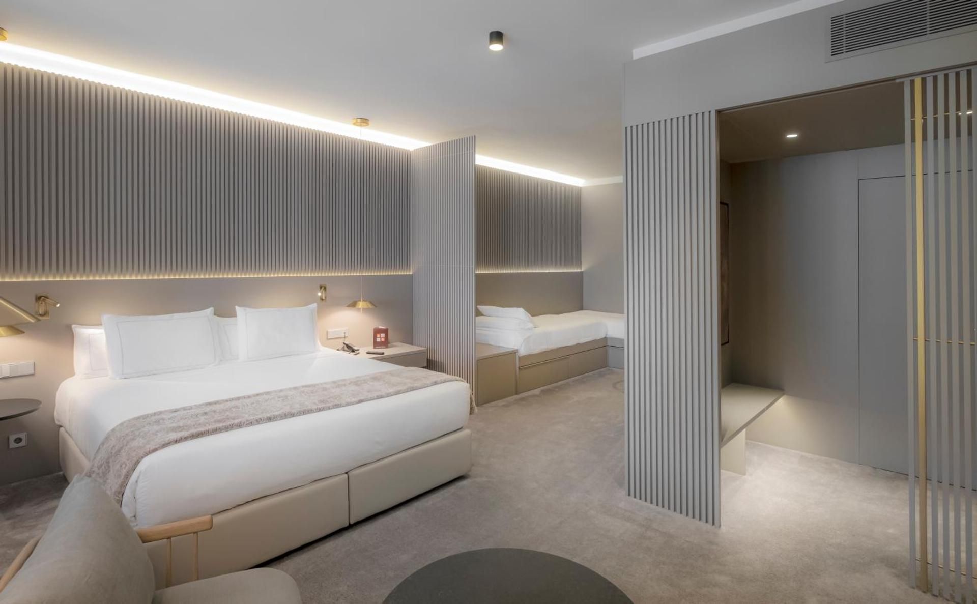 Family Room (2 Adults + 2 Child)