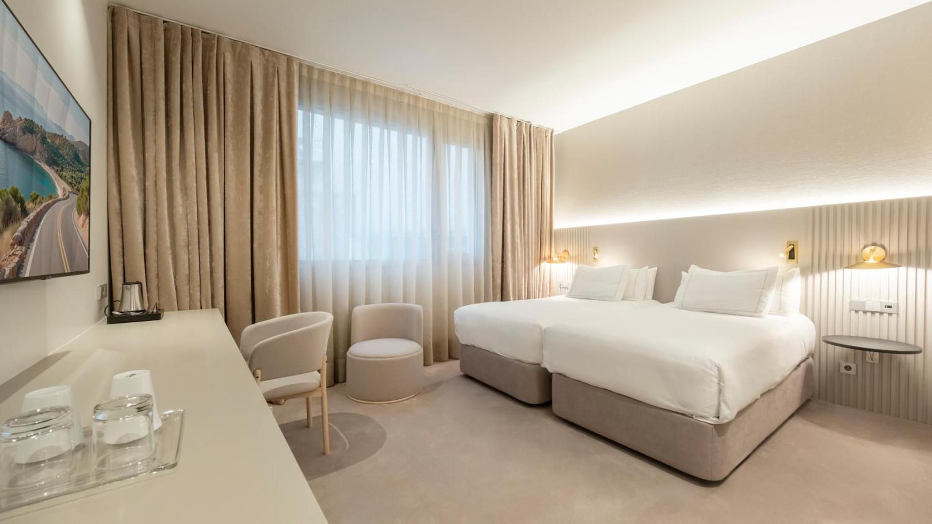 Superior Twin Room