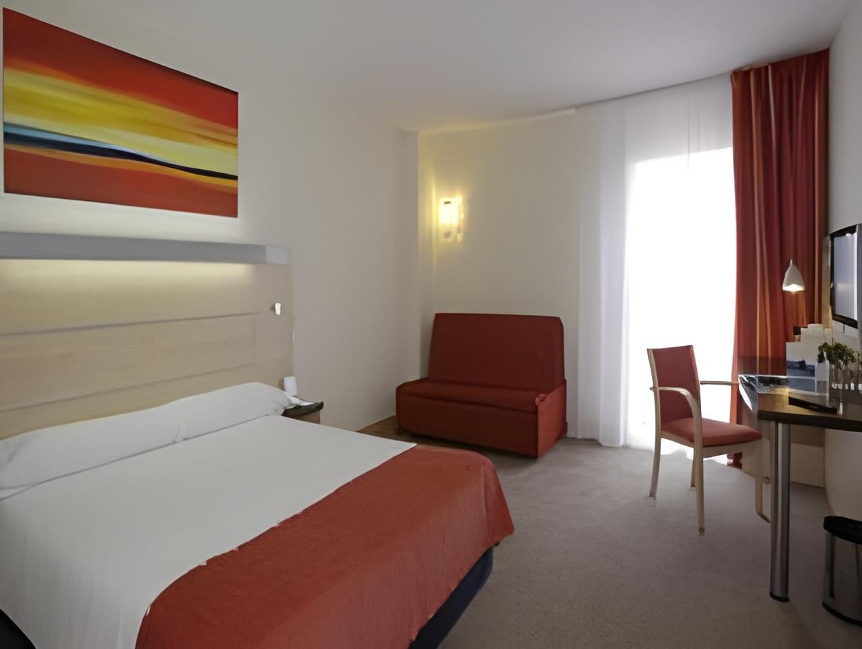 Queen Room - Non-Smoking