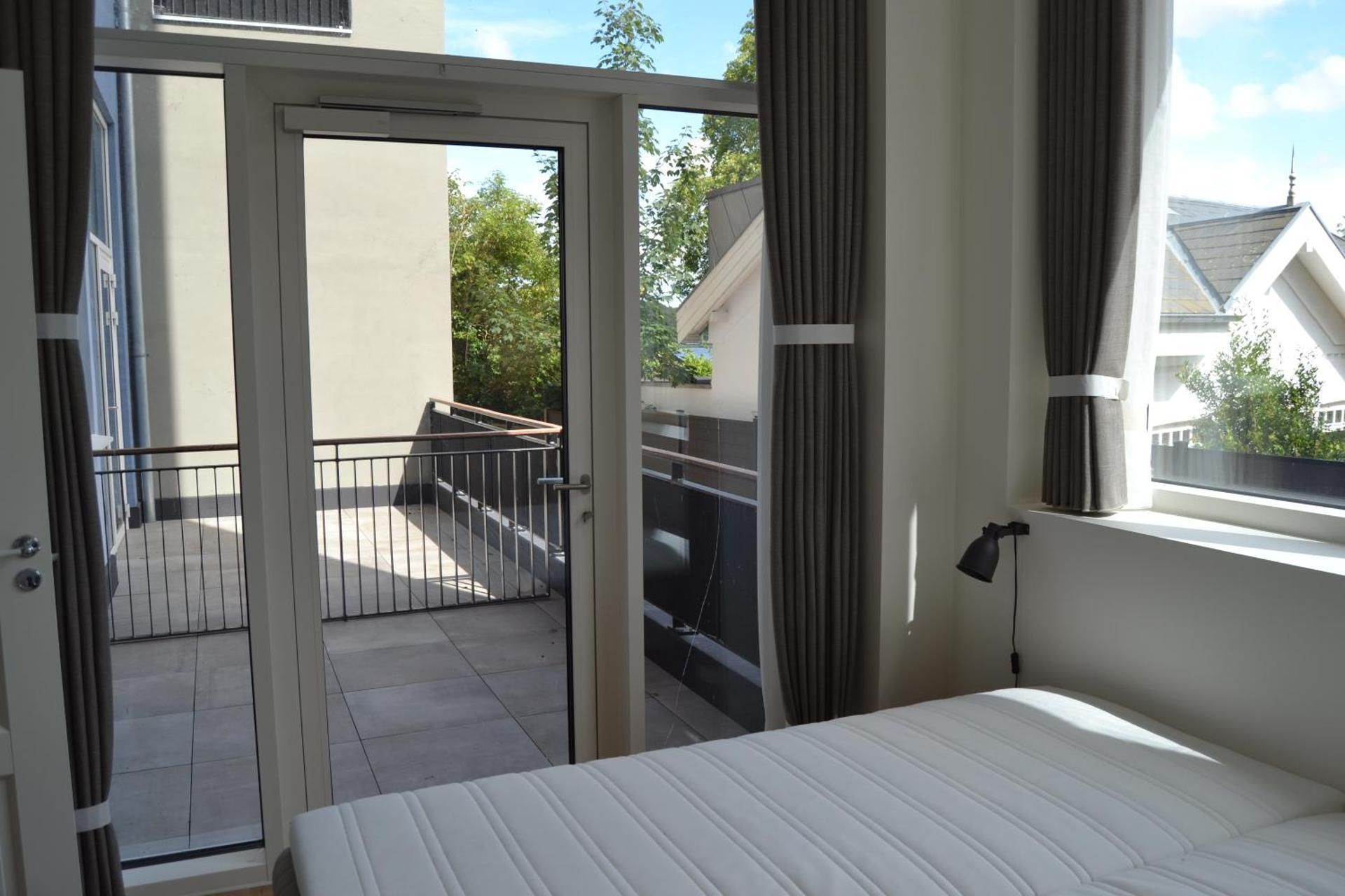 Two-Bedroom Deluxe Apartment with Balcony