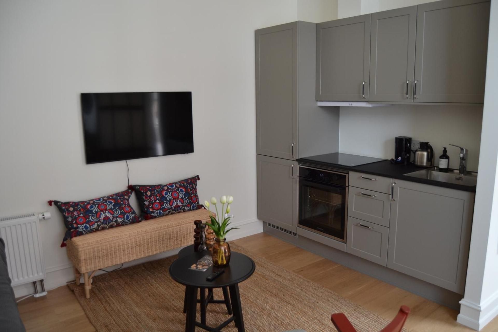 One-Bedroom Family Apartment