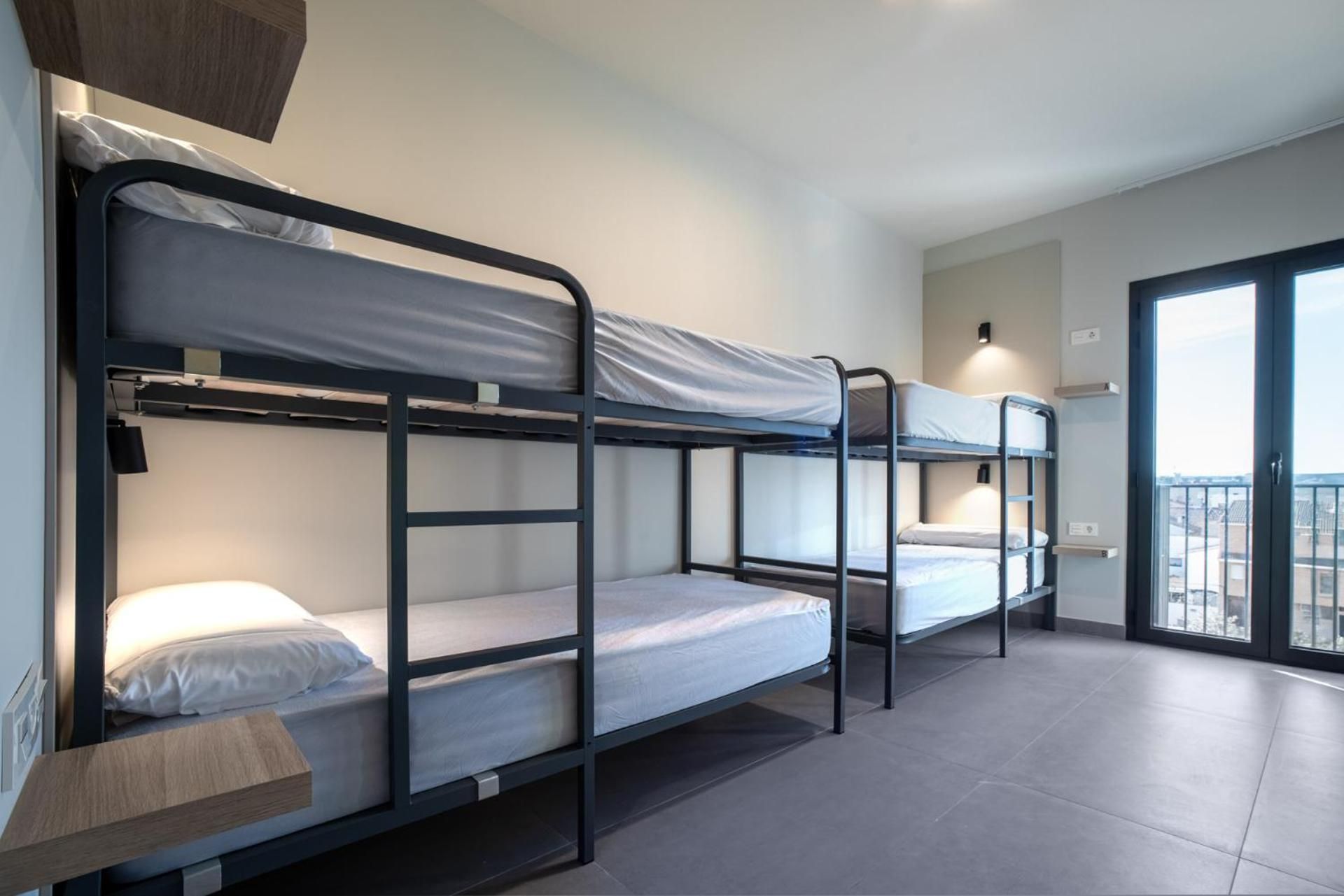 Bed in 4-Bed Mixed Dormitory Room