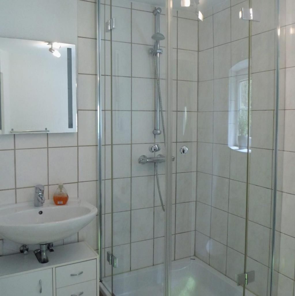 Twin Room with Bathroom