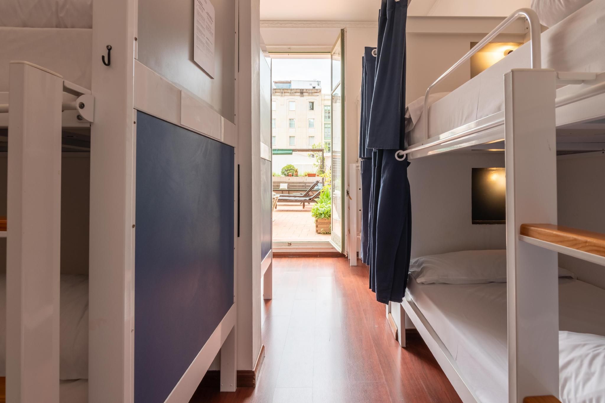 1 Person in 6-Bed Dormitory - Mixed