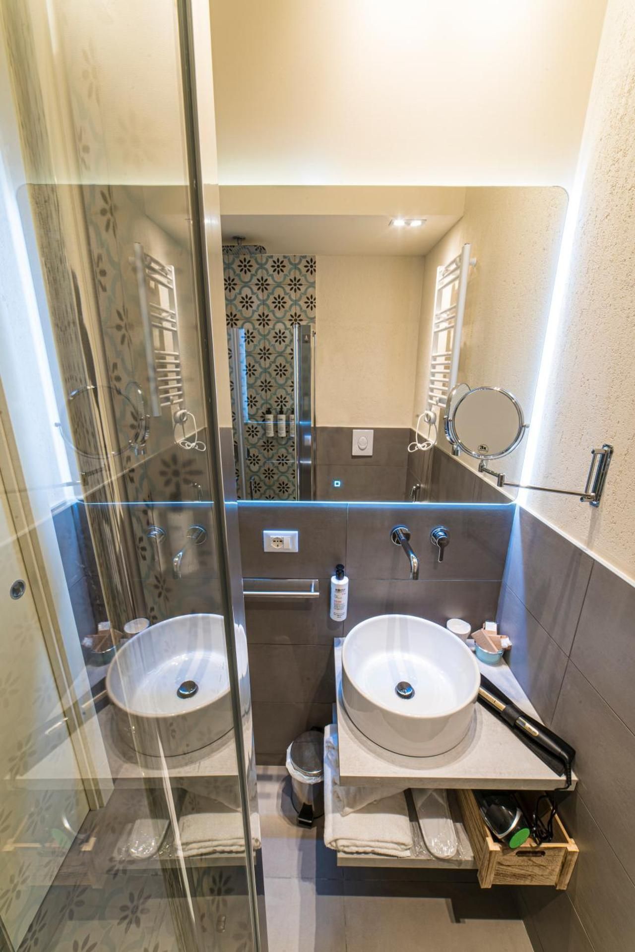 Single Room With Private Bathroom