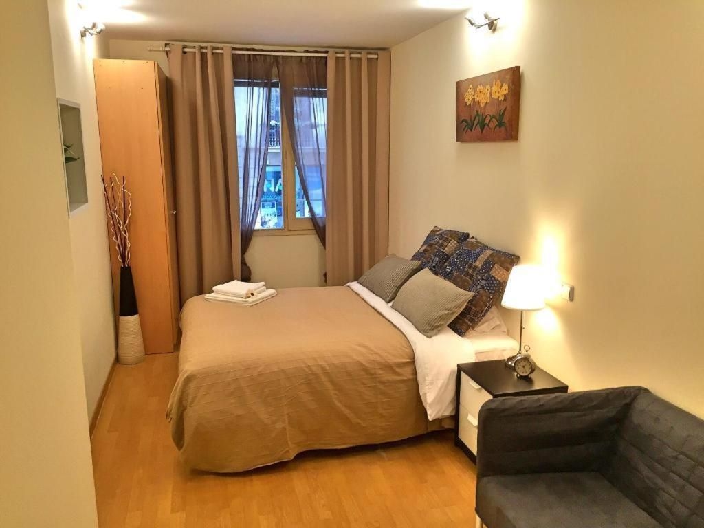 Classic Triple Room with Private External Bathroom