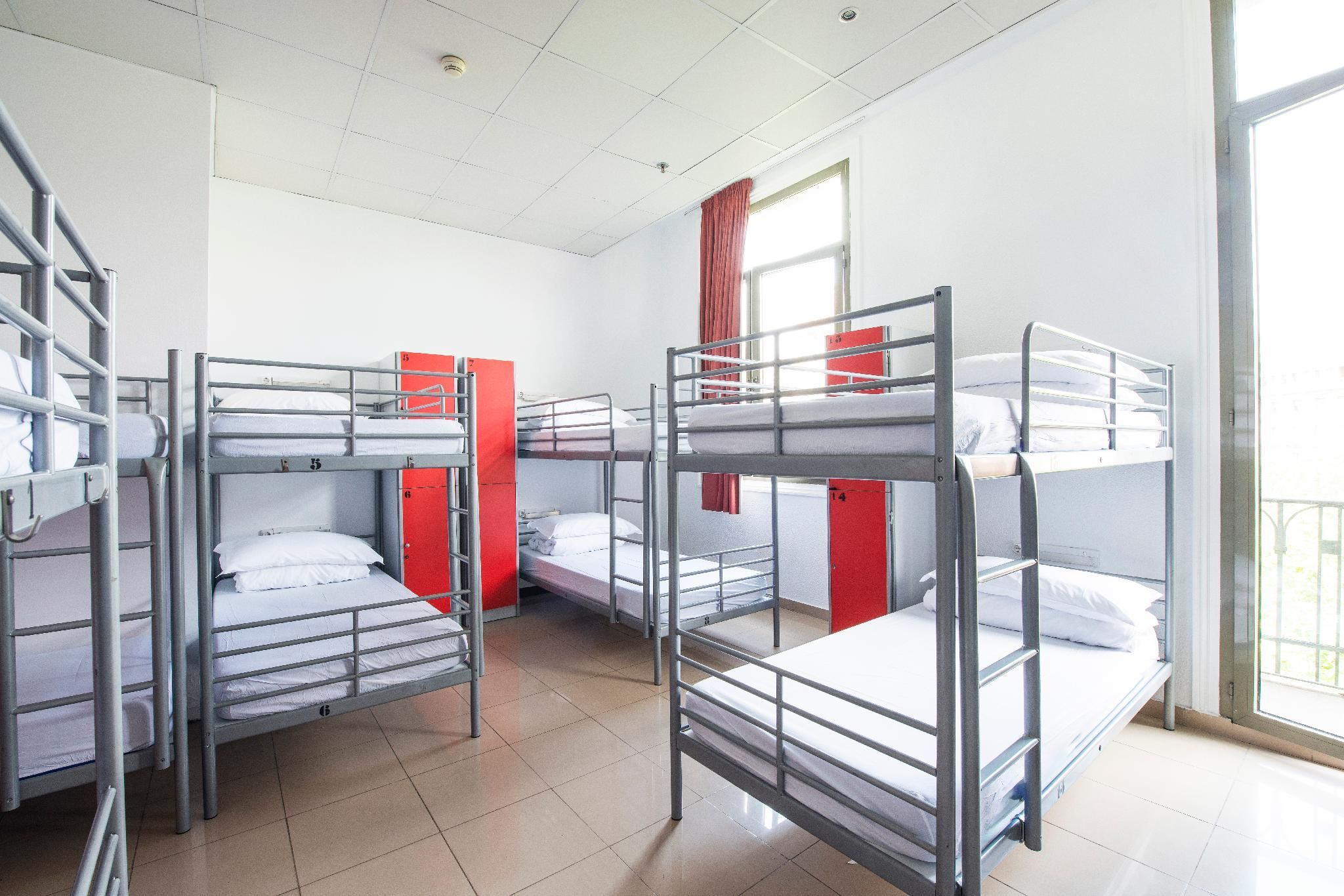 Bed in 4-Bed Female Dorm Ensuite