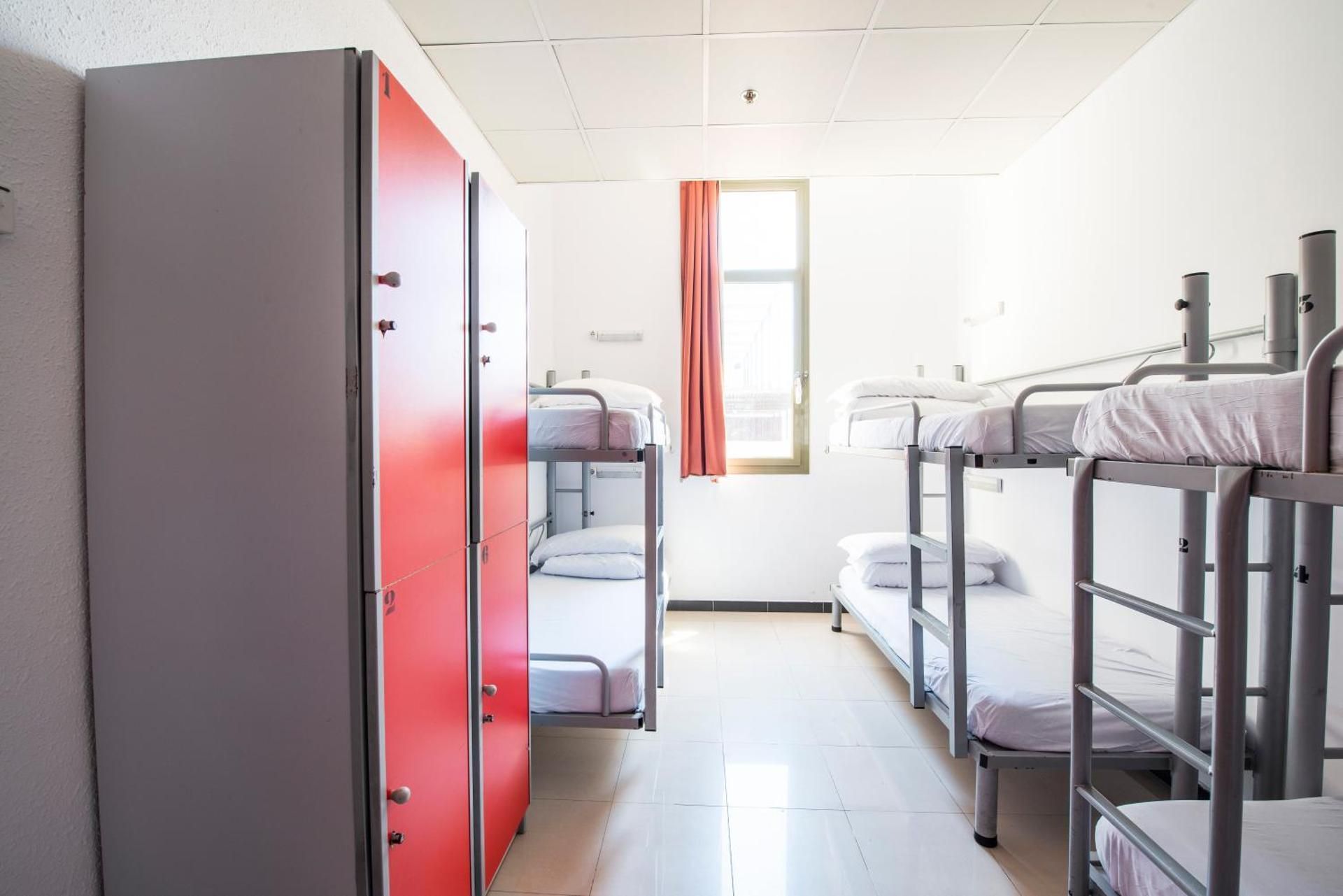 Bed in 6-Bed Male Dorm Ensuite