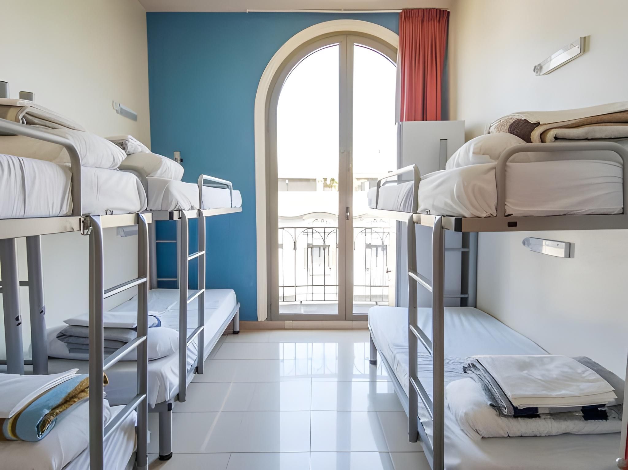 Bed in 6-Bed Mixed Dorm Ensuite