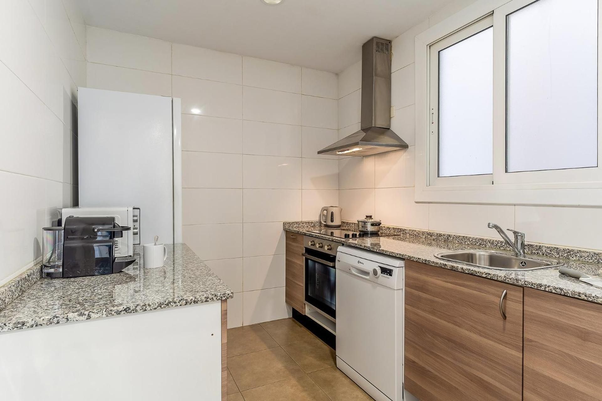 Three-Bedroom Apartment with two bathrooms, 6 pax