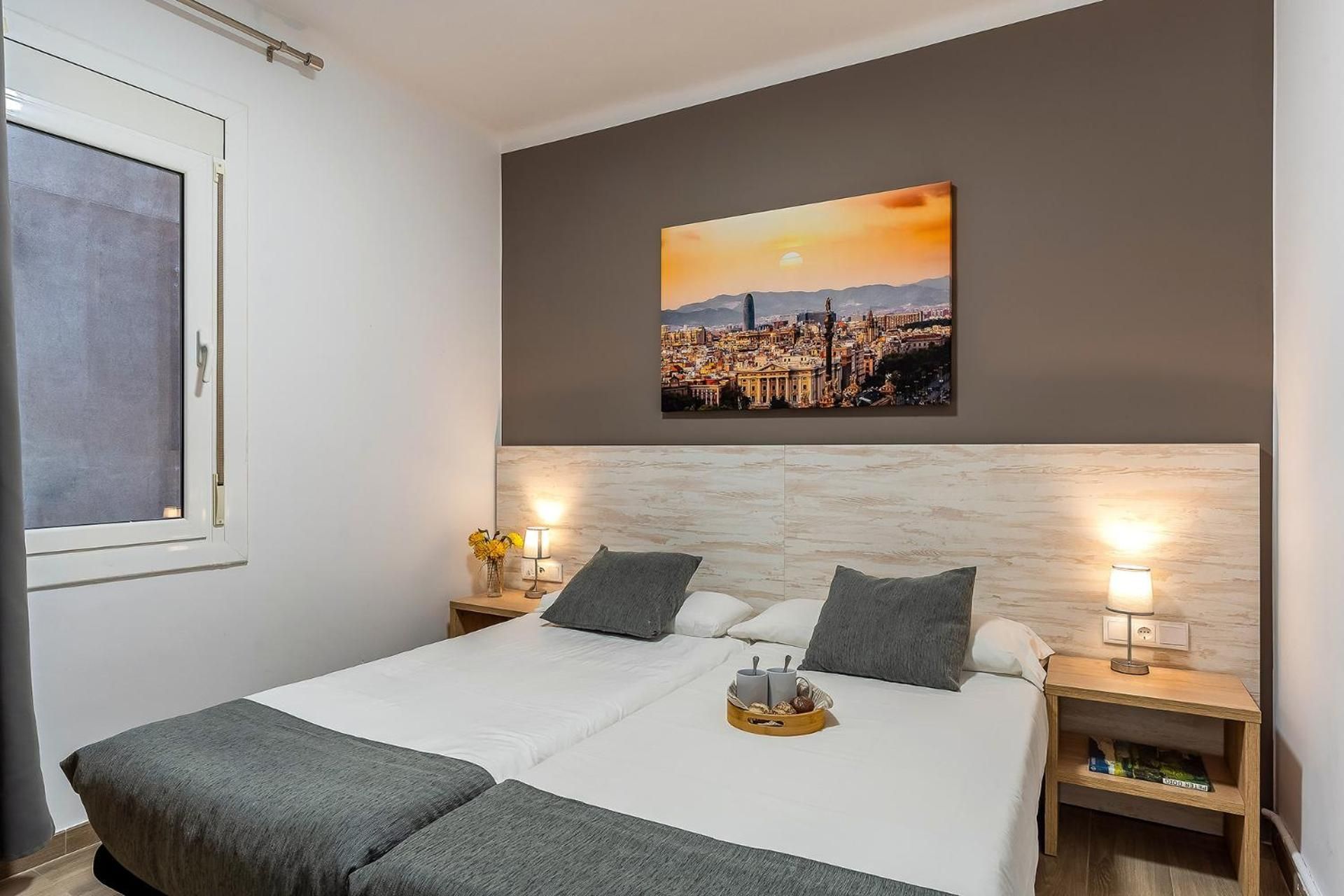 Three-Bedroom Apartment with two bathrooms, 6 pax