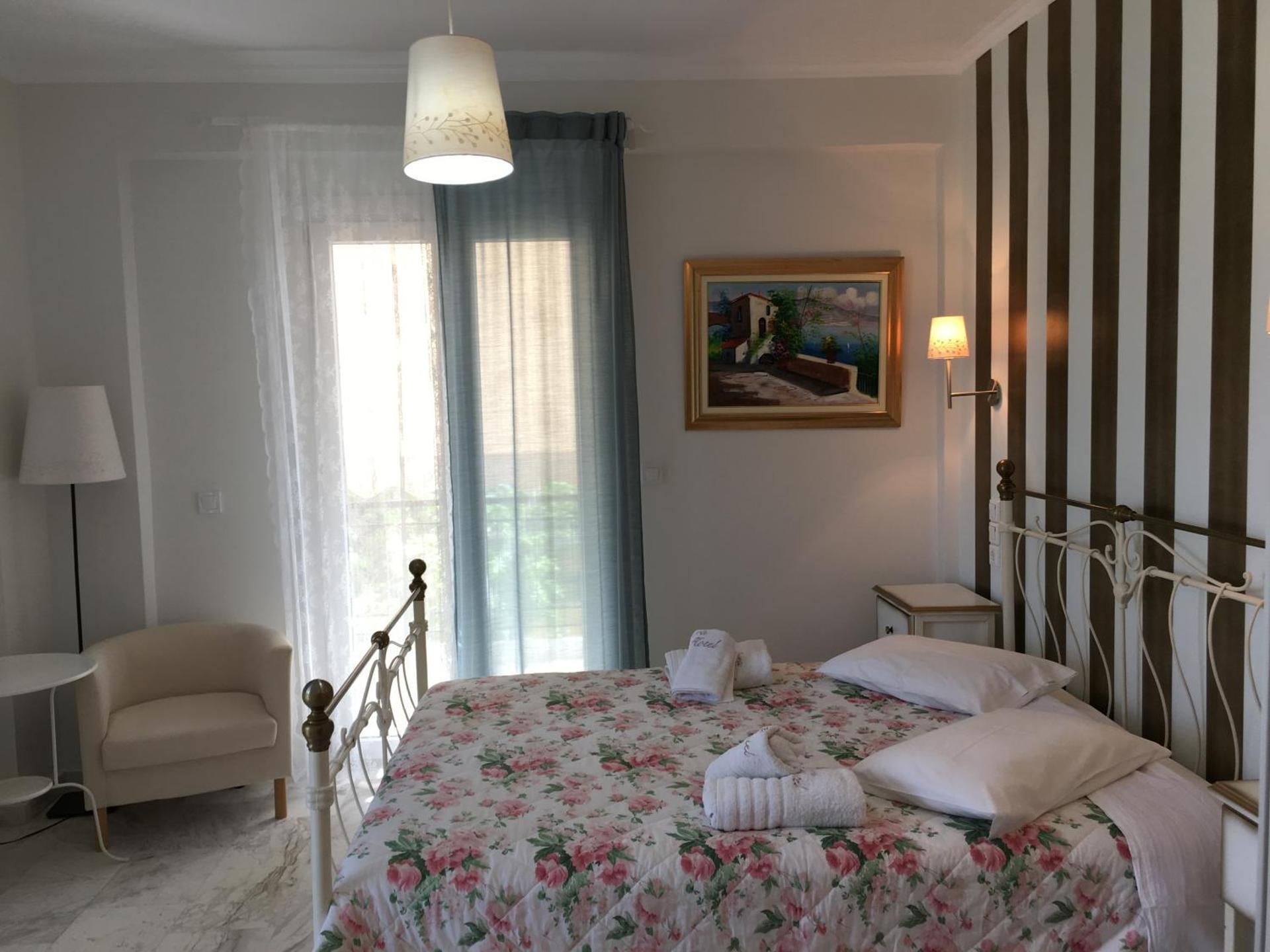 Studio (2 Adults) with Garden View