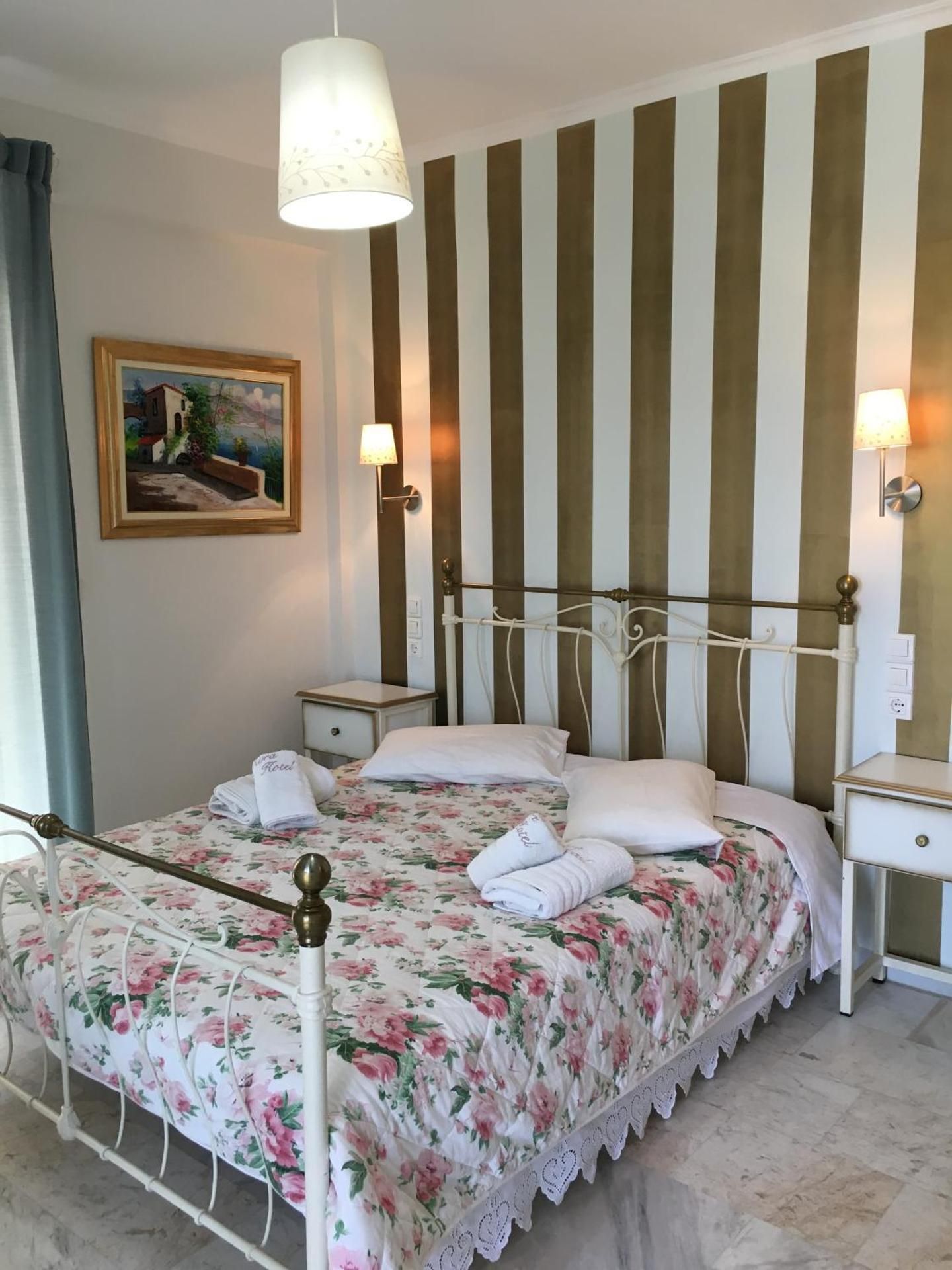Studio (2 Adults) with Garden View