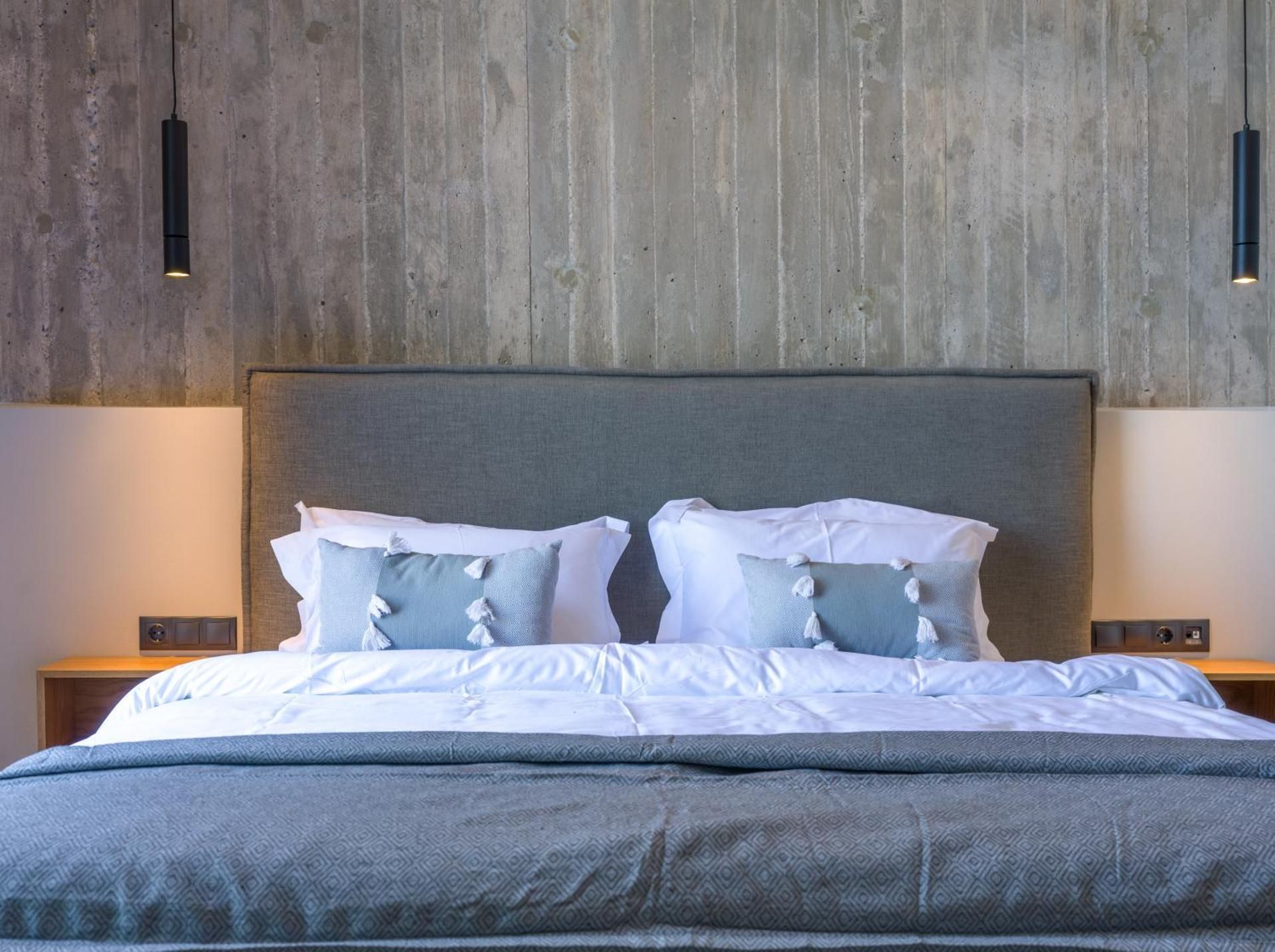 Special Offer Suite with Panoramic View and Private Heated Pool